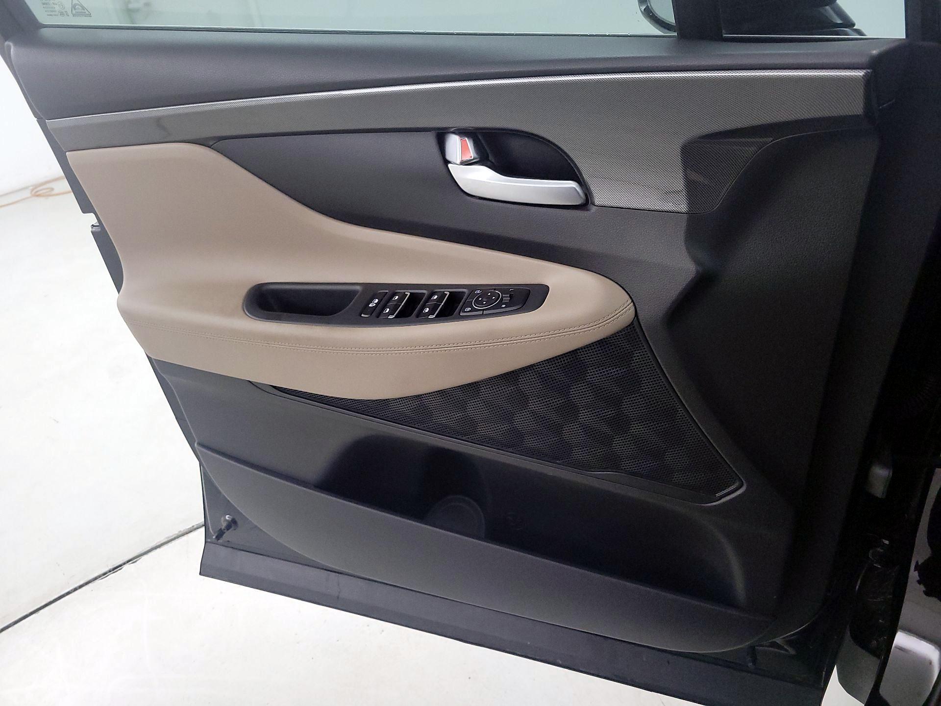 Thumbnail: 2023 Hyundai Santa Fe - 12