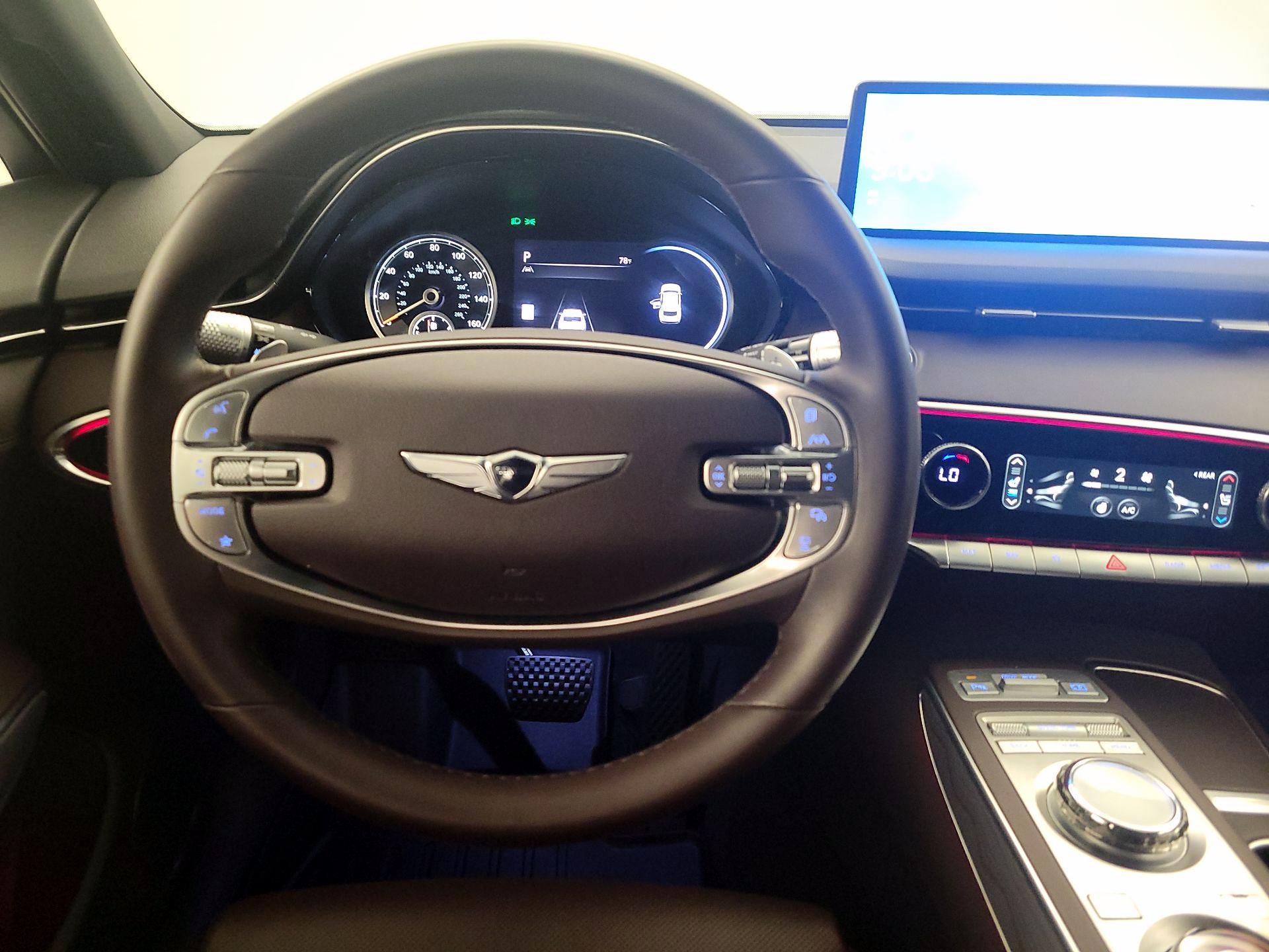 Thumbnail: 2023 Genesis GV70 - 10