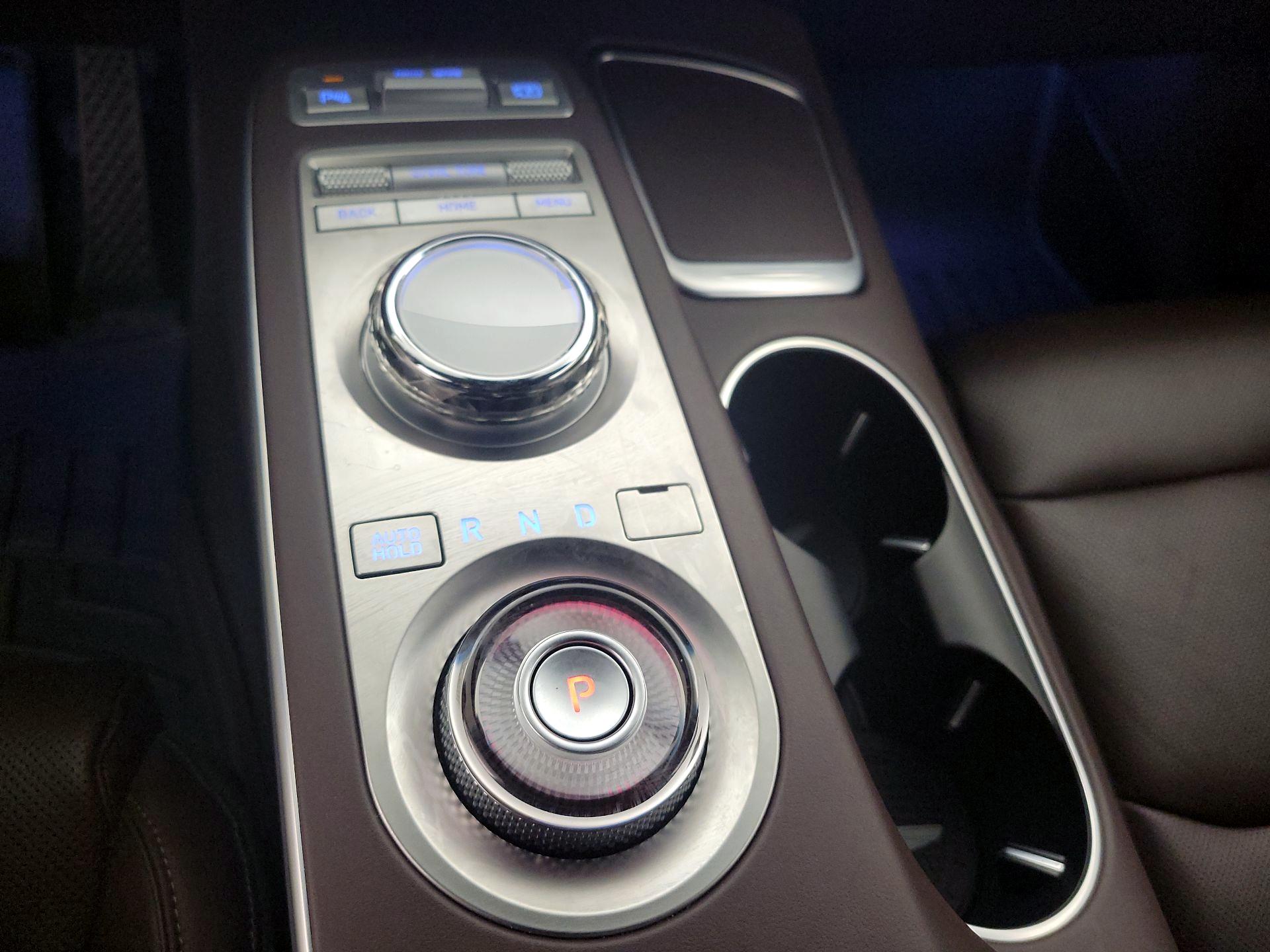 Thumbnail: 2023 Genesis GV70 - 18