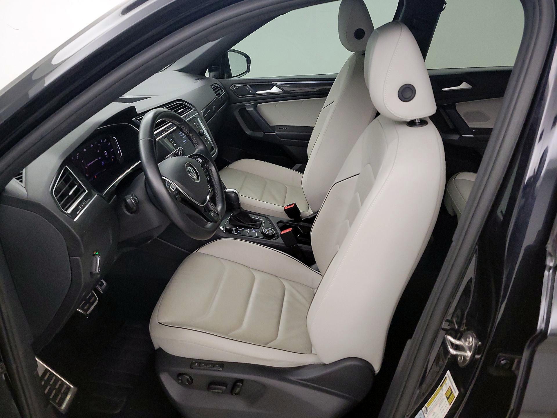 Thumbnail: 2020 Volkswagen Tiguan - 11