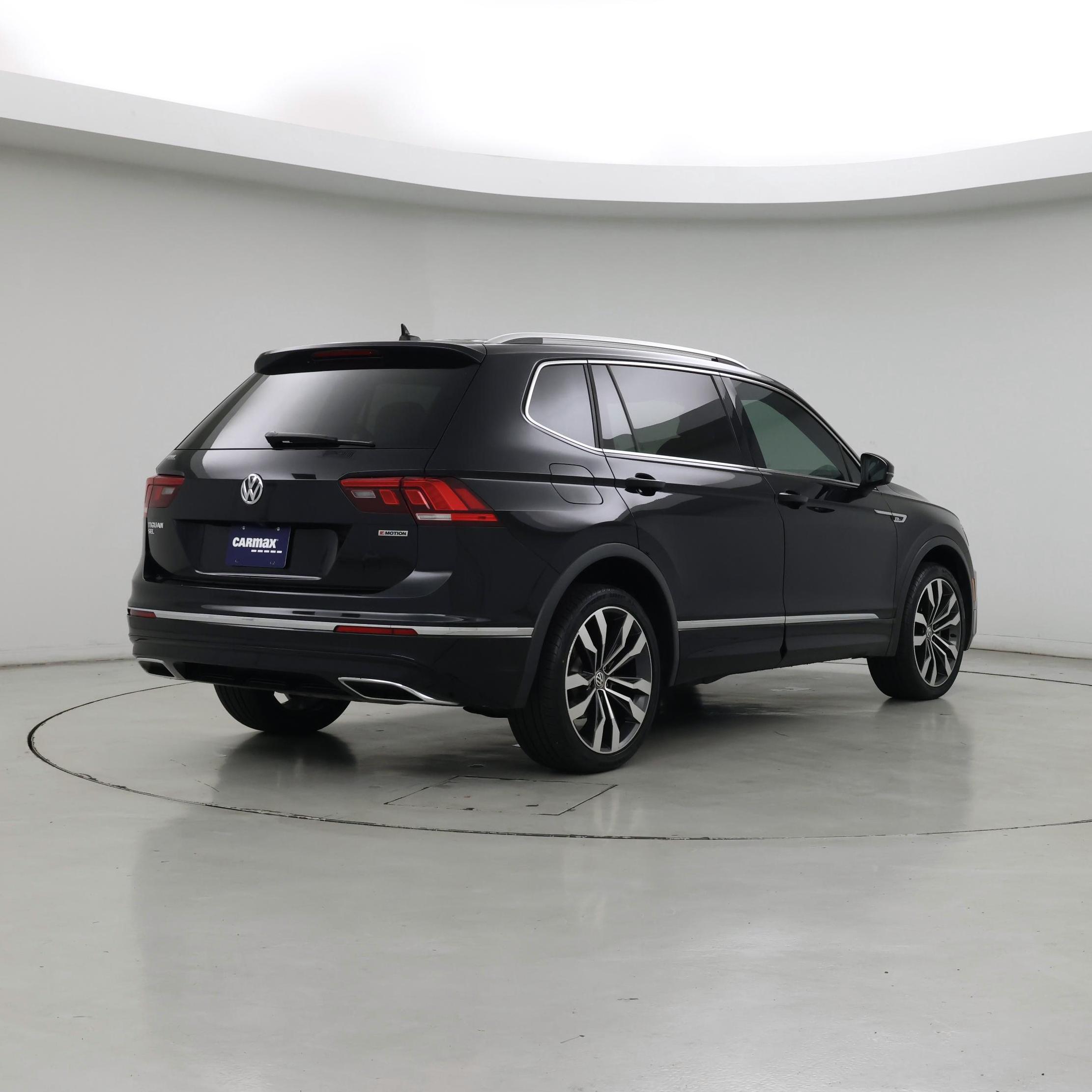 Thumbnail: 2020 Volkswagen Tiguan - 8