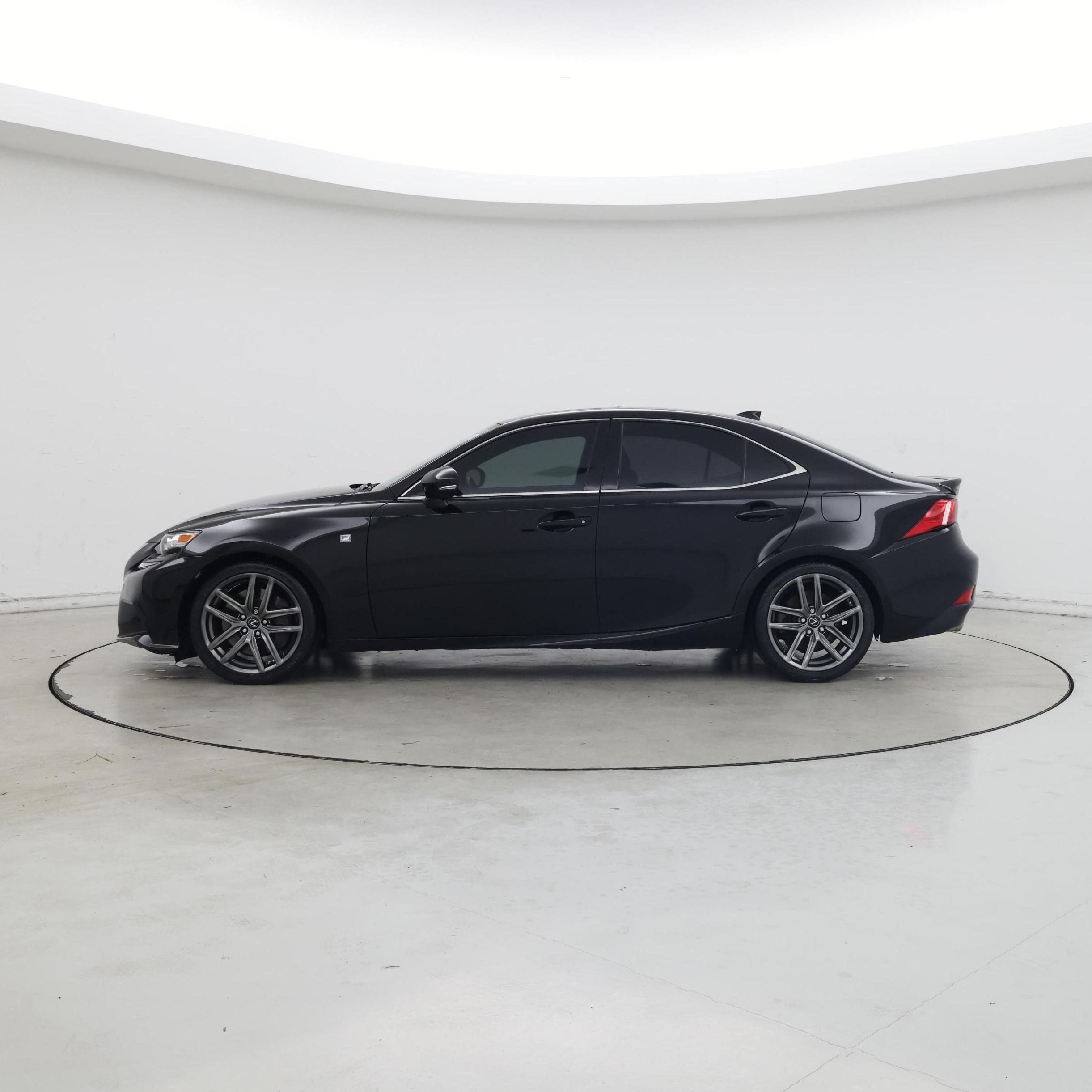 Thumbnail: 2015 Lexus IS - 3