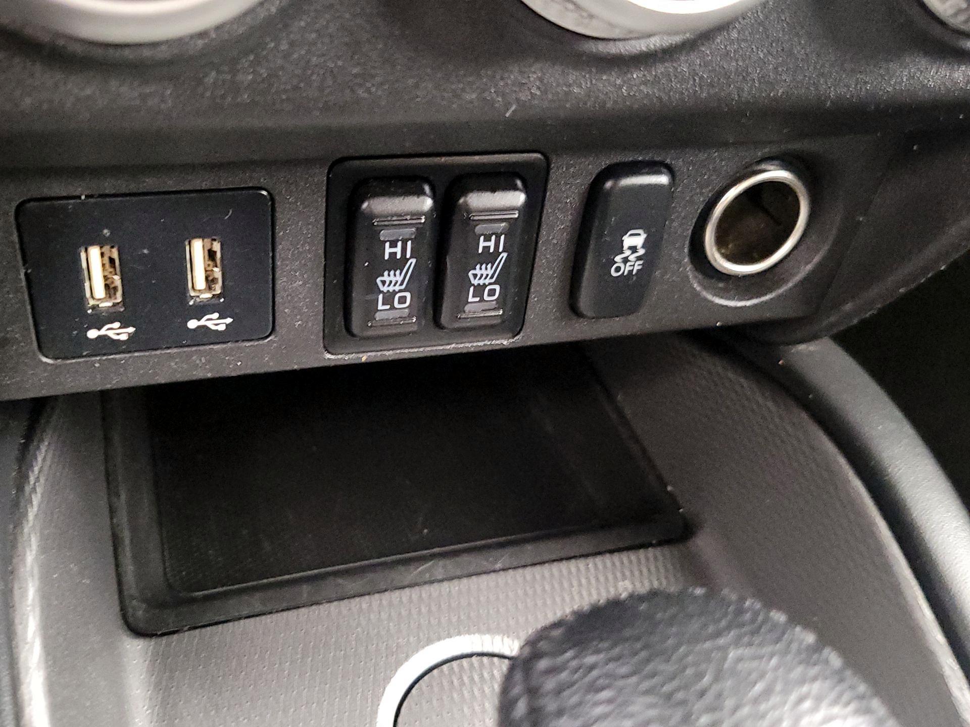 Thumbnail: 2022 Mitsubishi Outlander Sport - 18