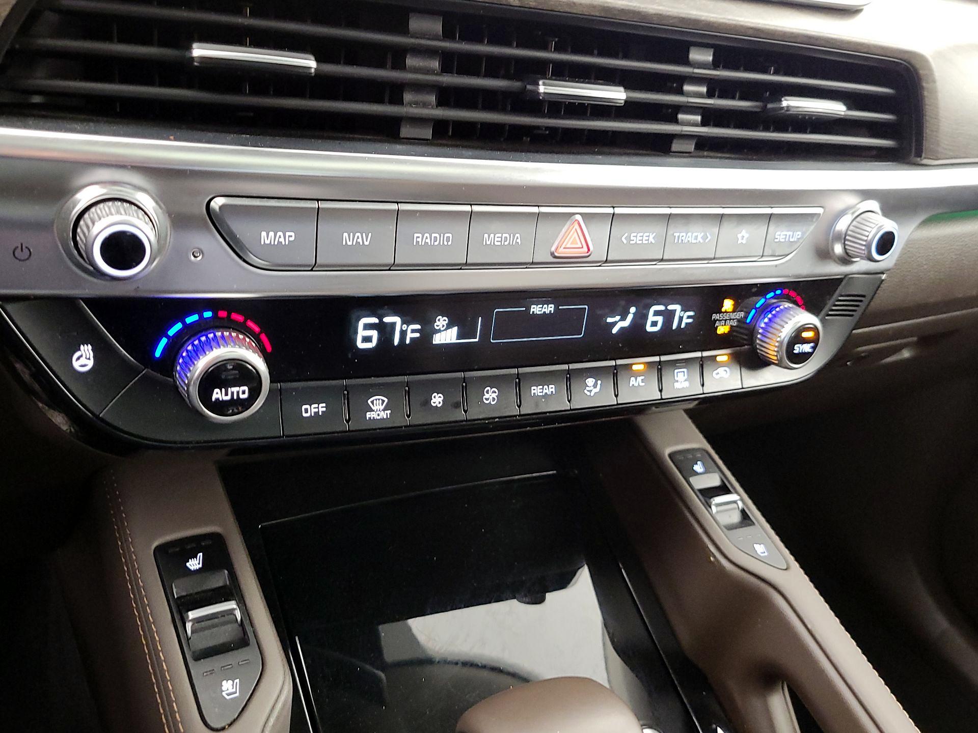 Thumbnail: 2022 Kia Telluride - 17