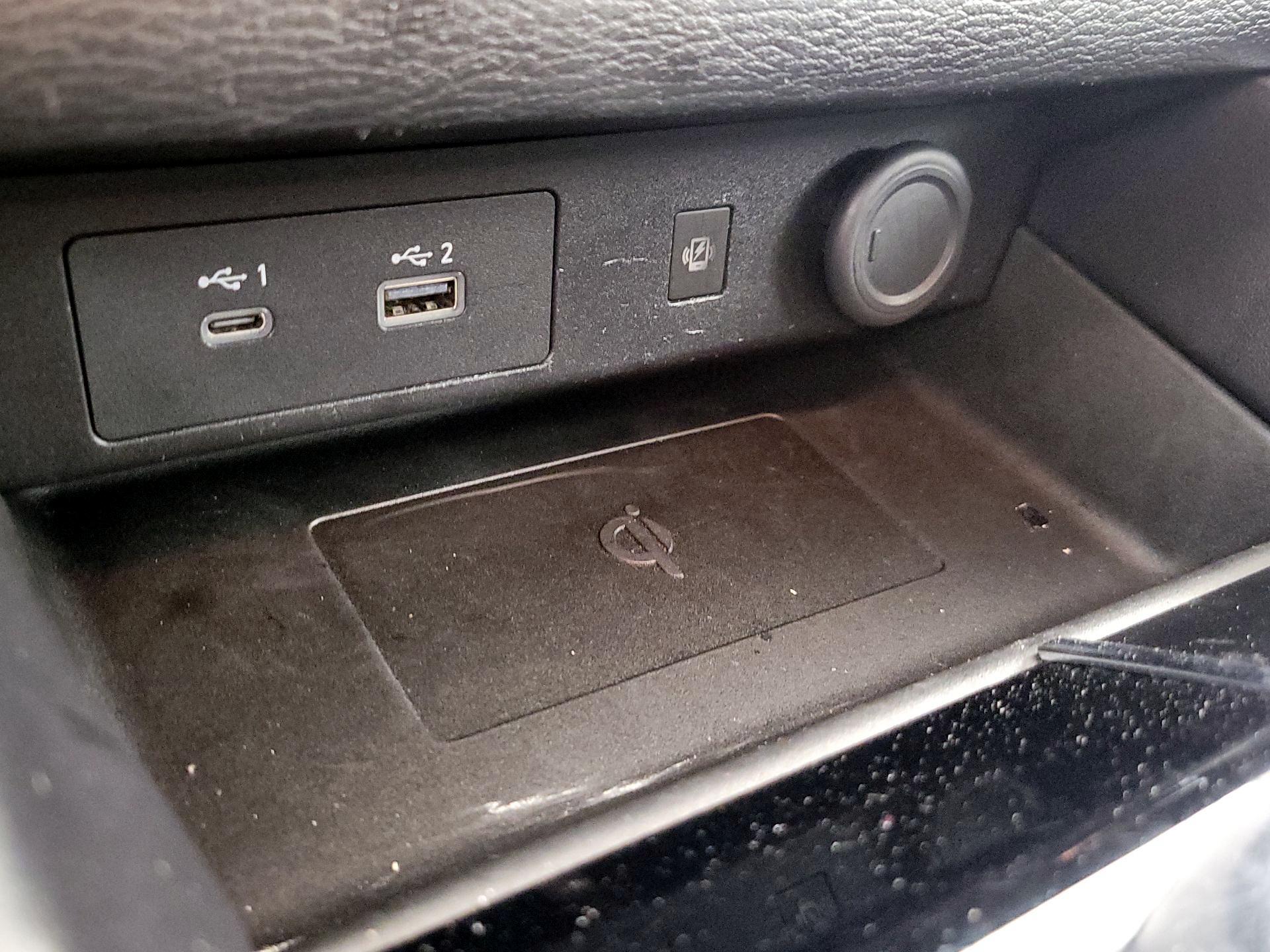 Thumbnail: 2022 Mitsubishi Outlander - 19