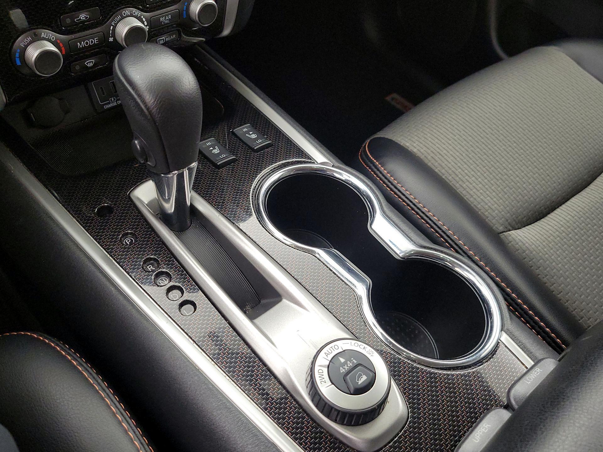 Thumbnail: 2019 Nissan Pathfinder - 18