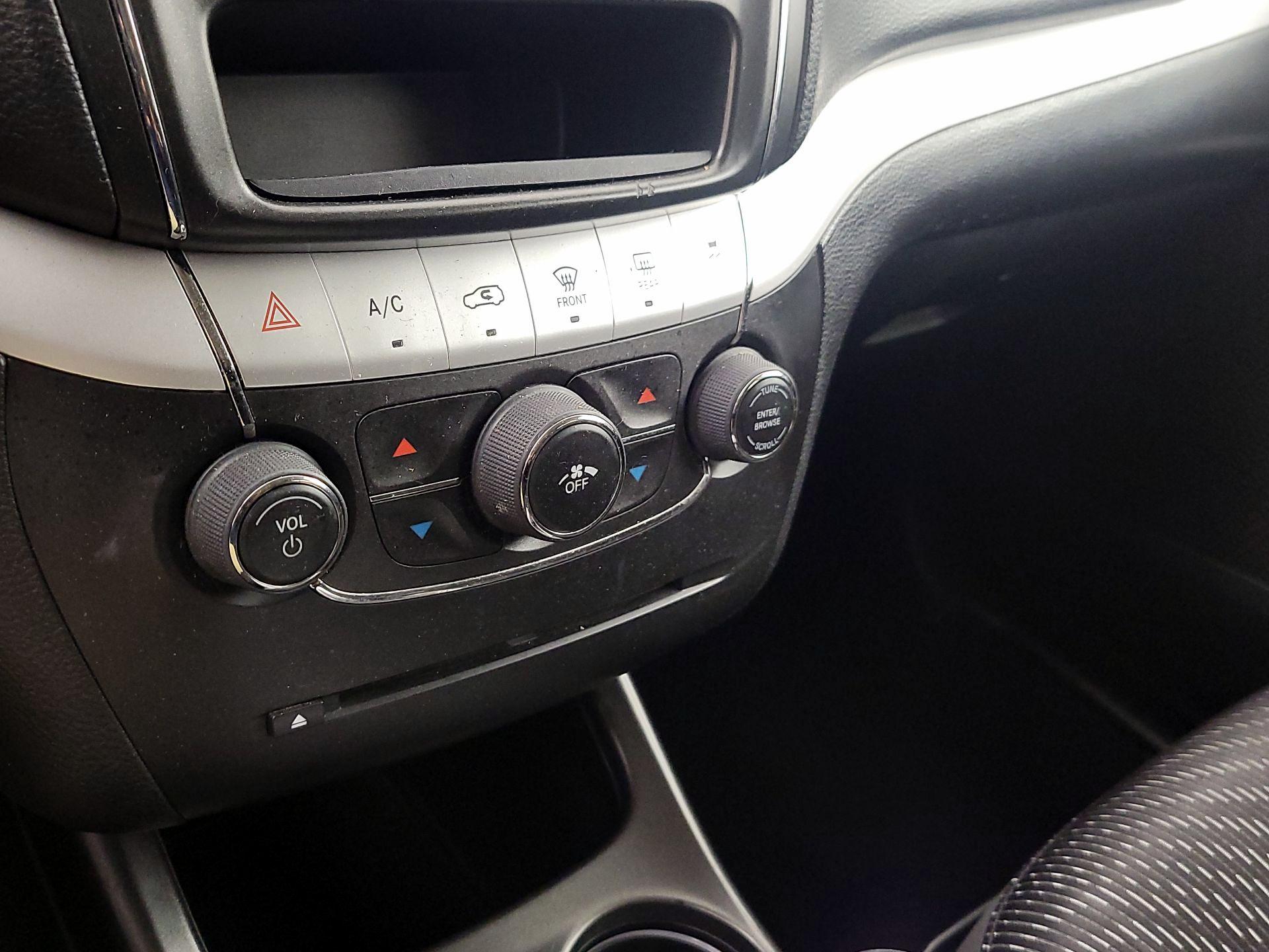 Thumbnail: 2017 Dodge Journey - 15