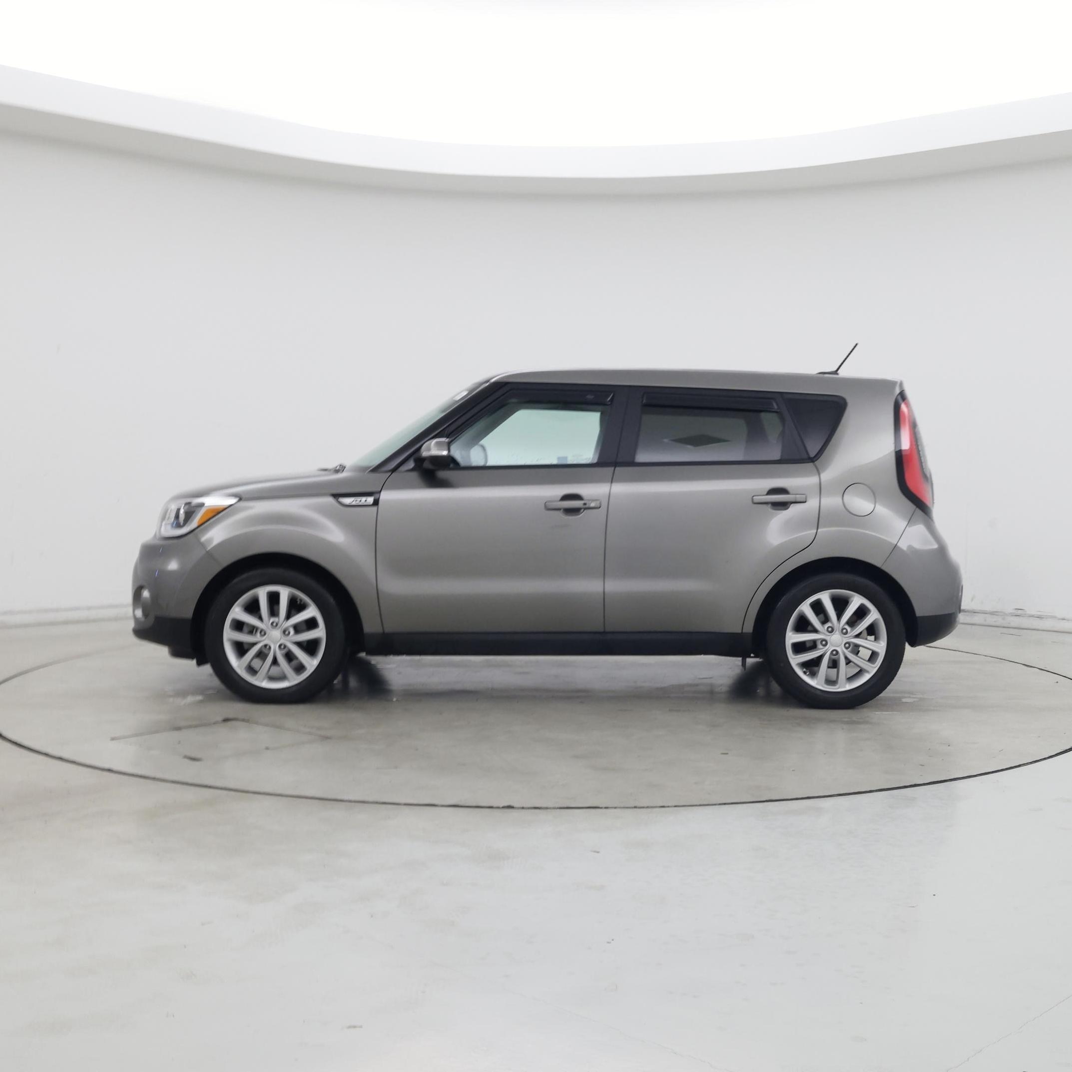 Thumbnail: 2019 Kia Soul - 3