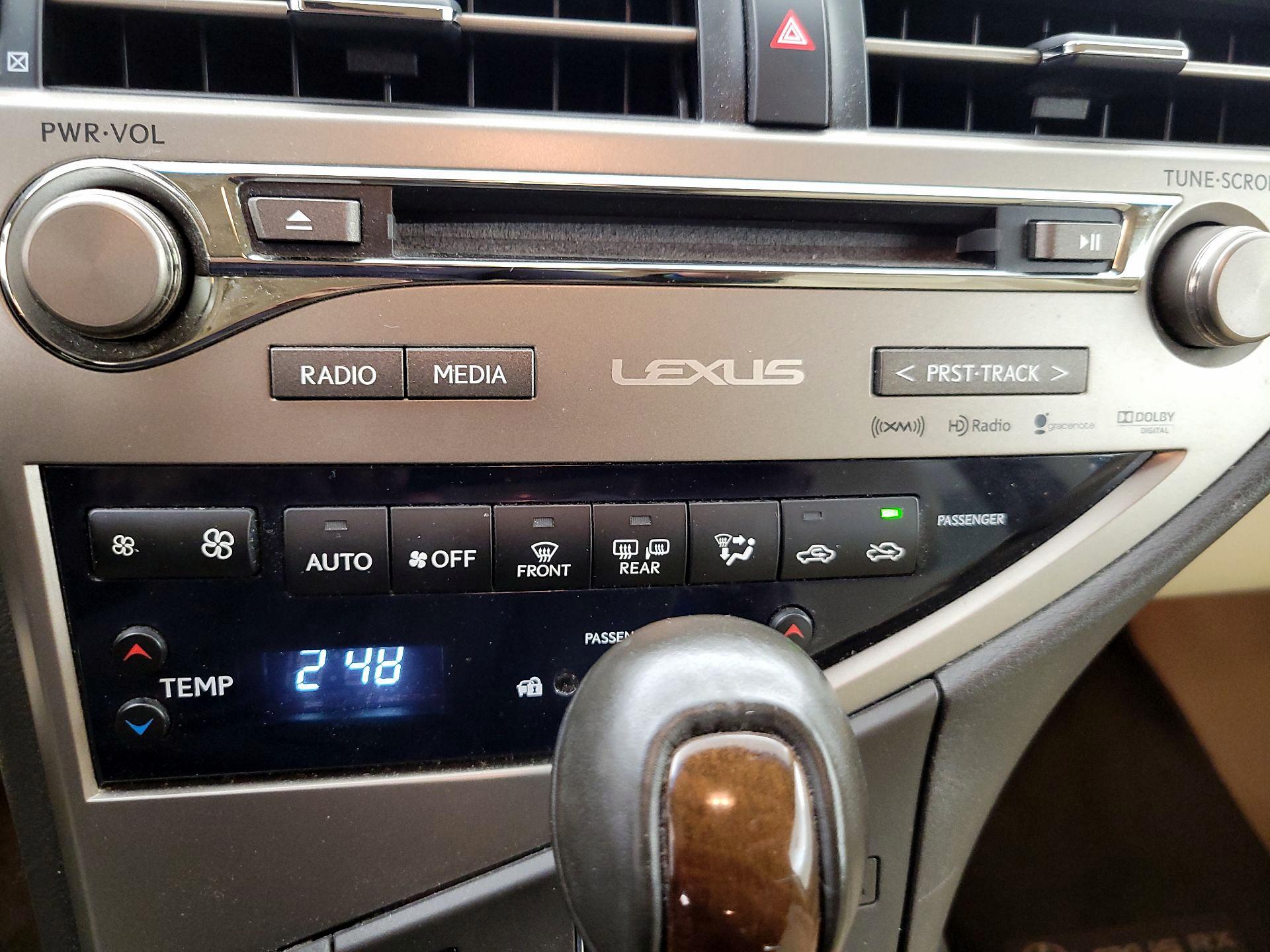 Thumbnail: 2015 Lexus RX - 17