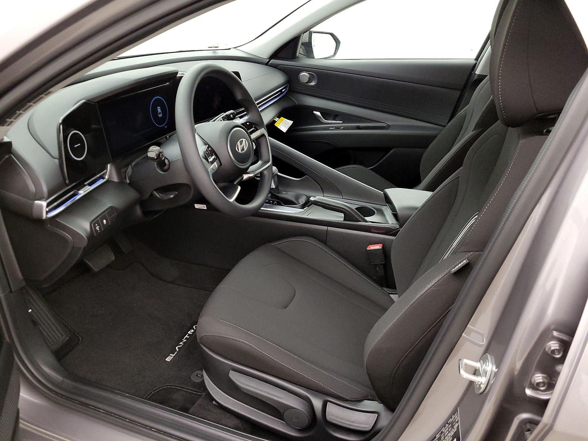 Thumbnail: 2024 Hyundai Elantra - 11