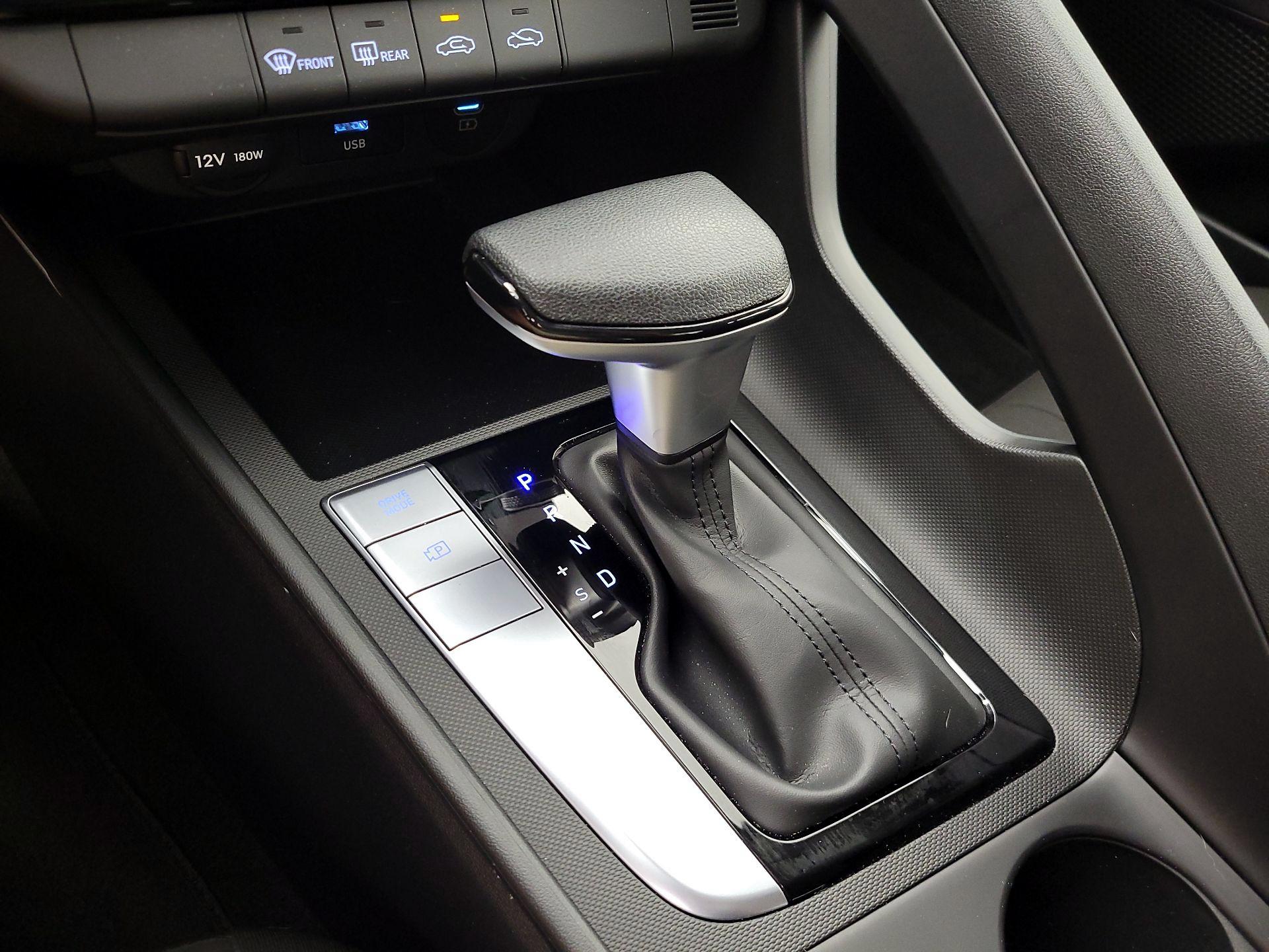 Thumbnail: 2024 Hyundai Elantra - 18