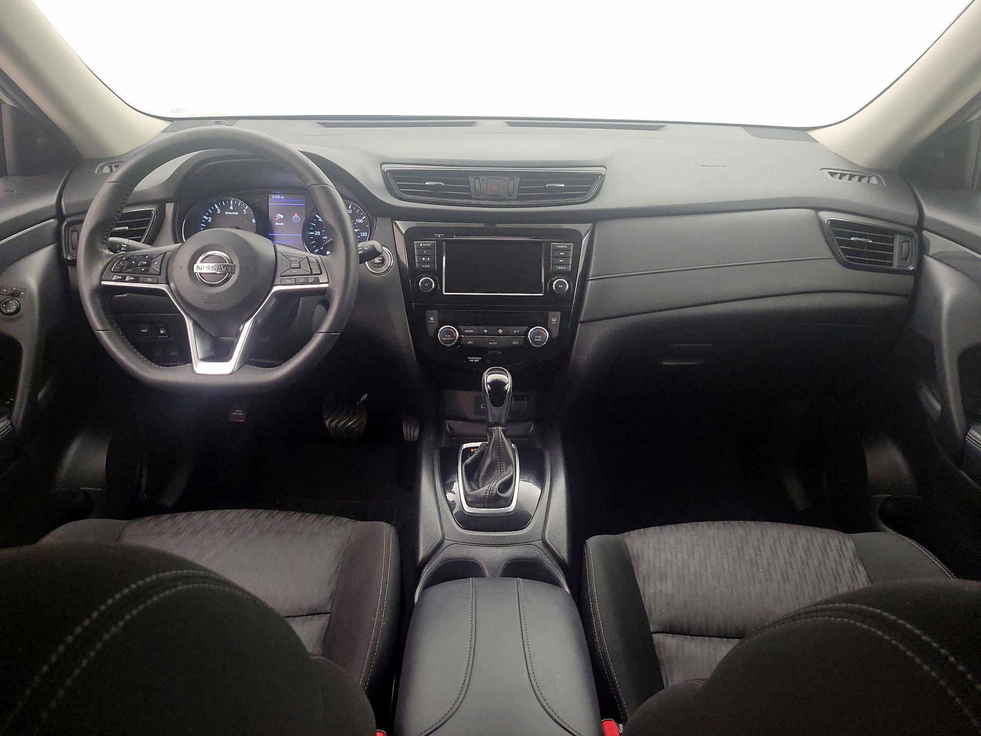 Thumbnail: 2018 Nissan Rogue - 9