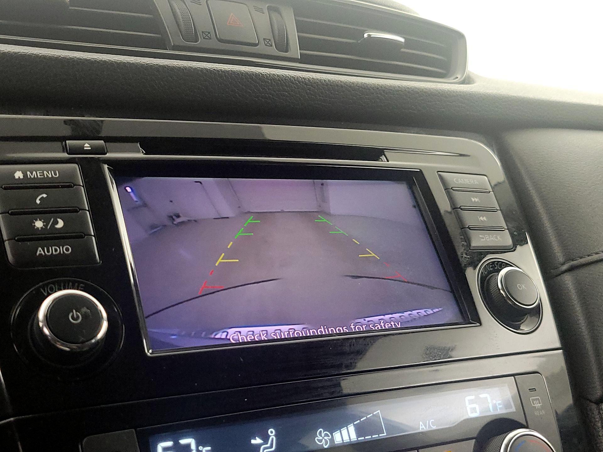 Thumbnail: 2018 Nissan Rogue - 14