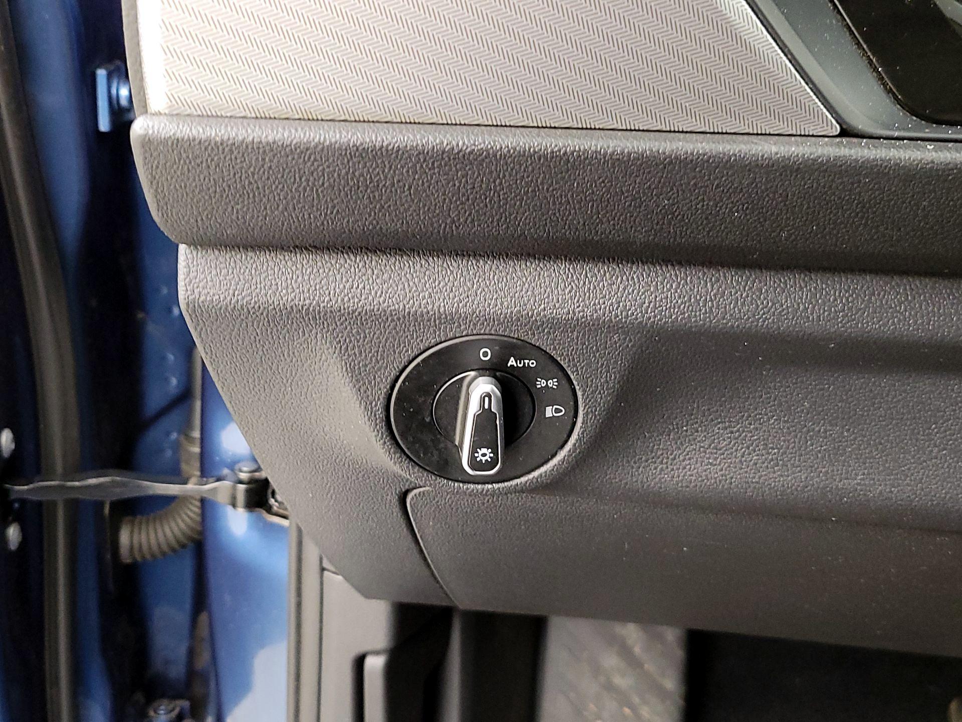 Thumbnail: 2021 Volkswagen Jetta - 13