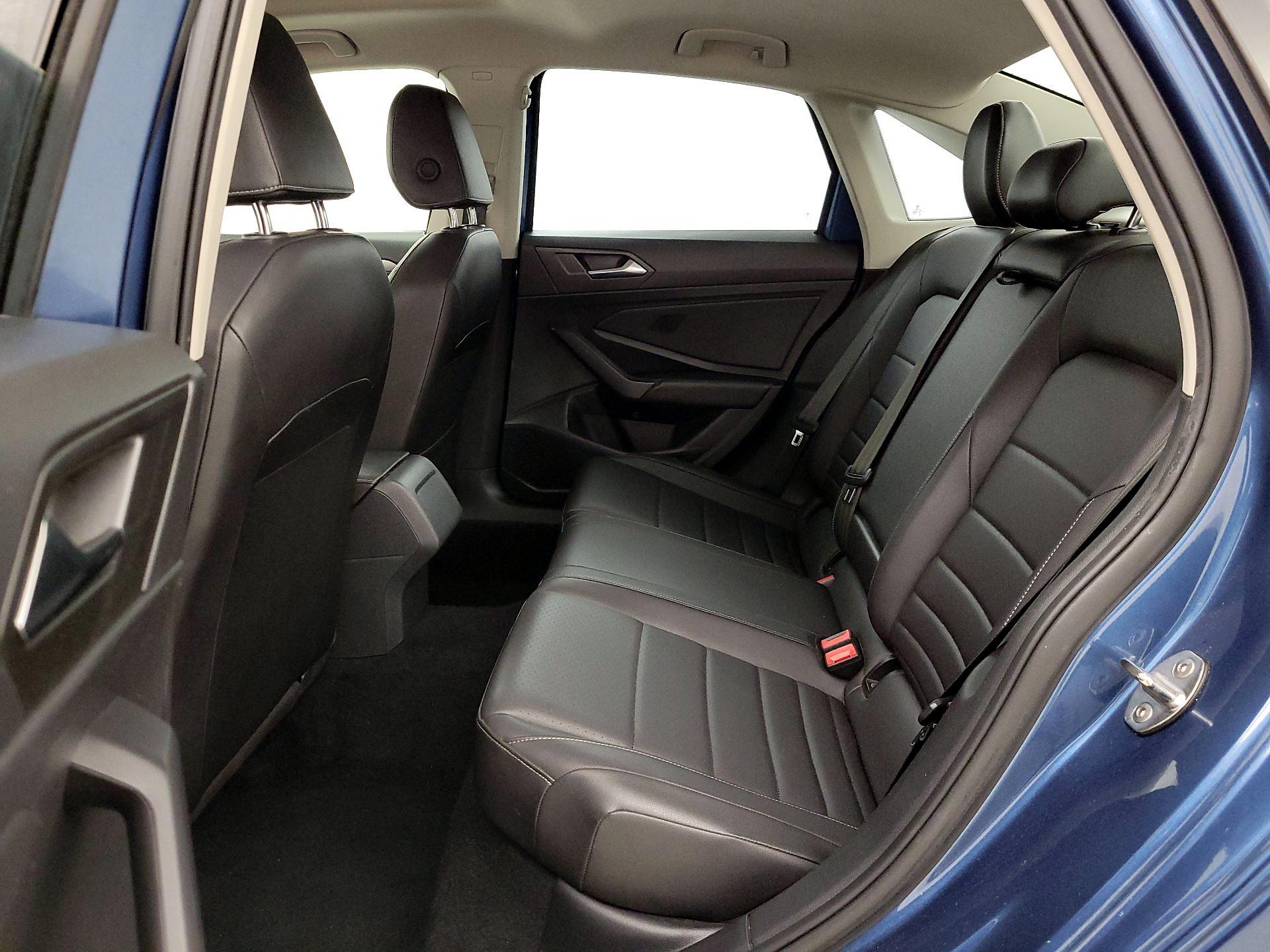 Thumbnail: 2021 Volkswagen Jetta - 20