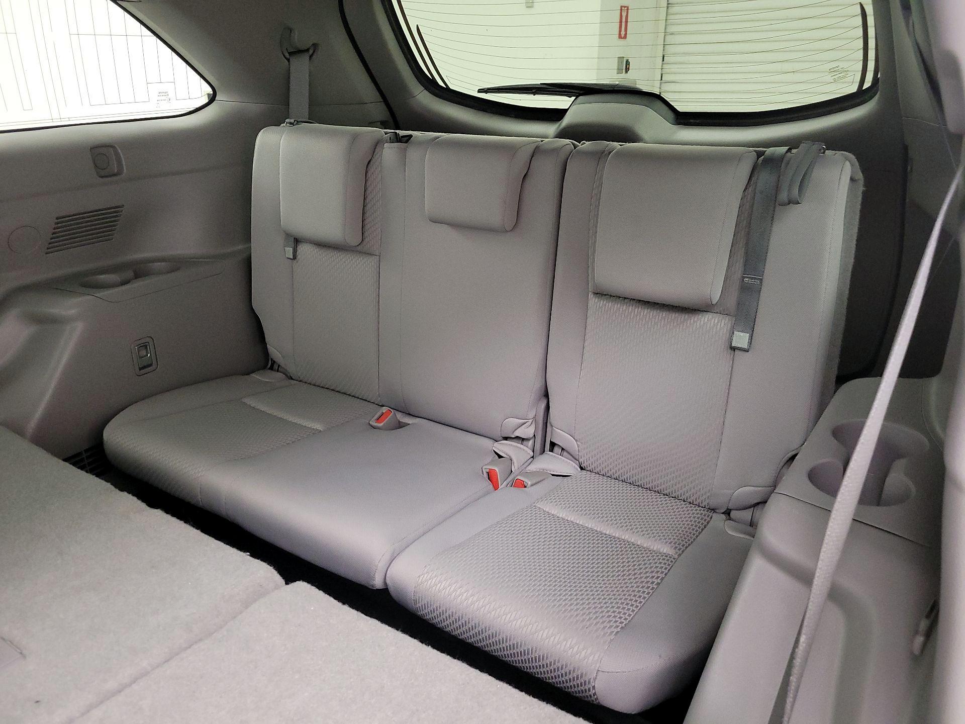 Thumbnail: 2016 Toyota Highlander - 19