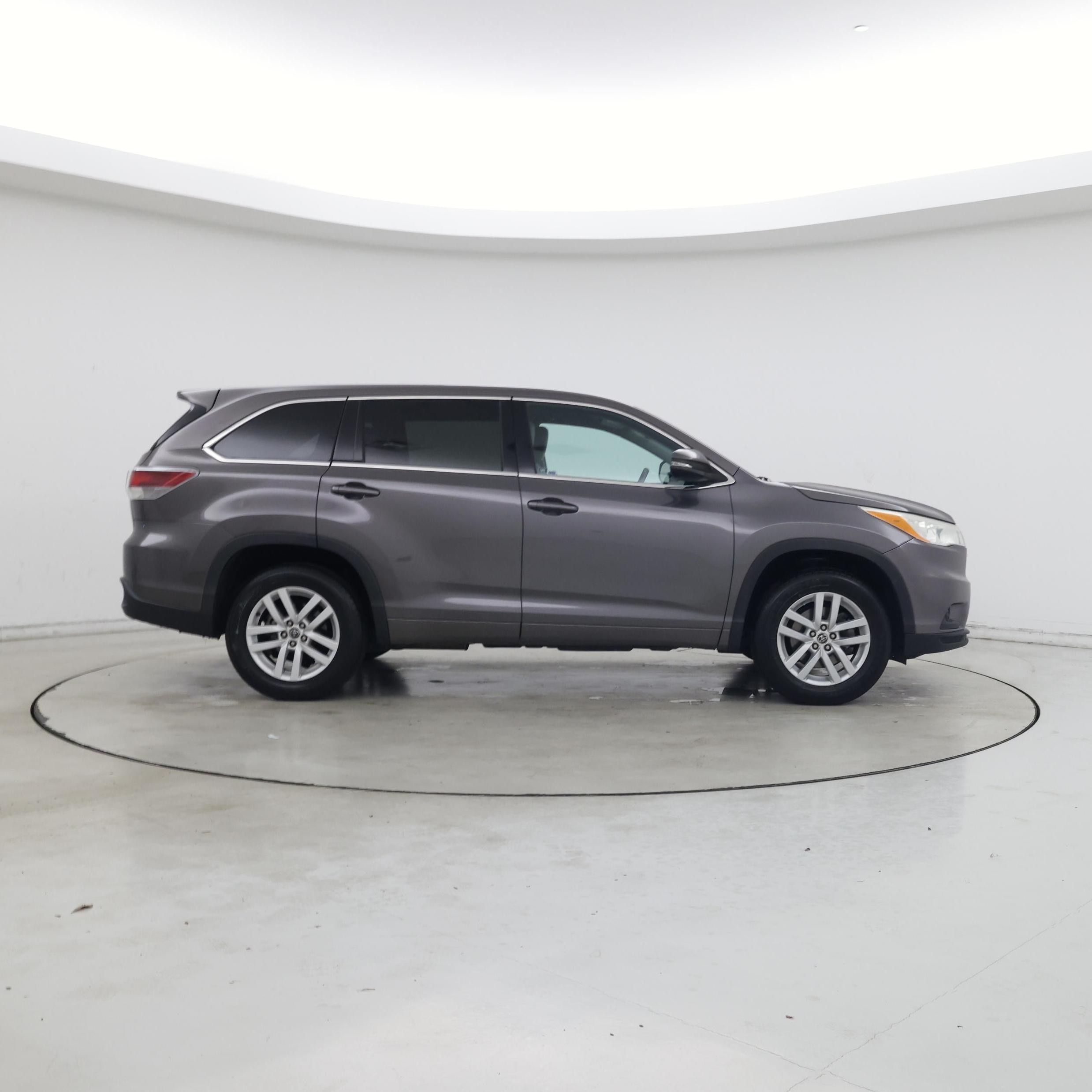 Thumbnail: 2016 Toyota Highlander - 7