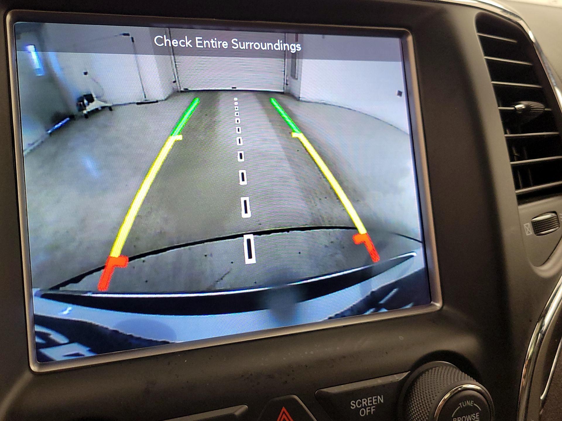 Thumbnail: 2018 Jeep Grand Cherokee - 15