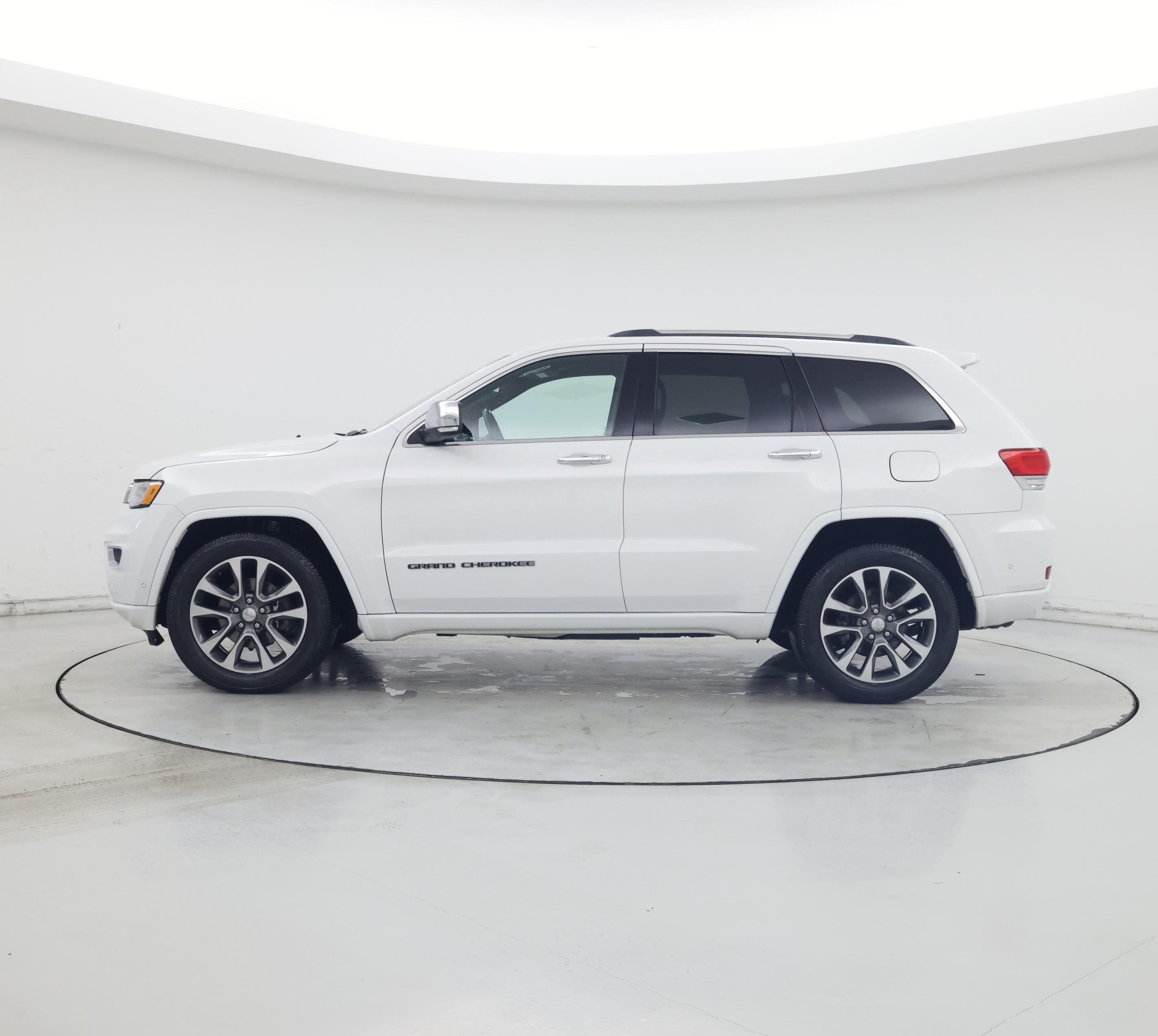 Thumbnail: 2018 Jeep Grand Cherokee - 3