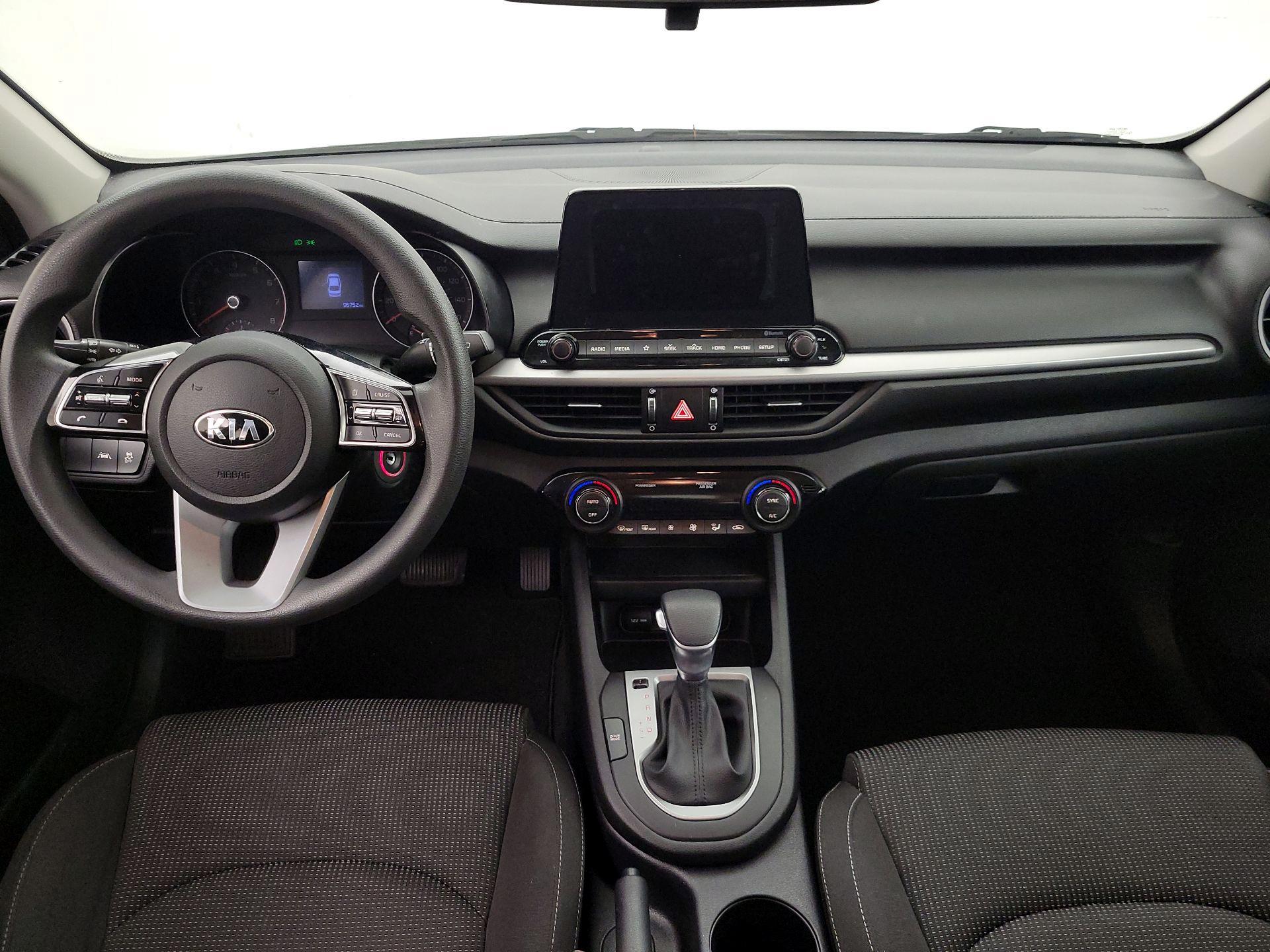 Thumbnail: 2019 Kia Forte - 9