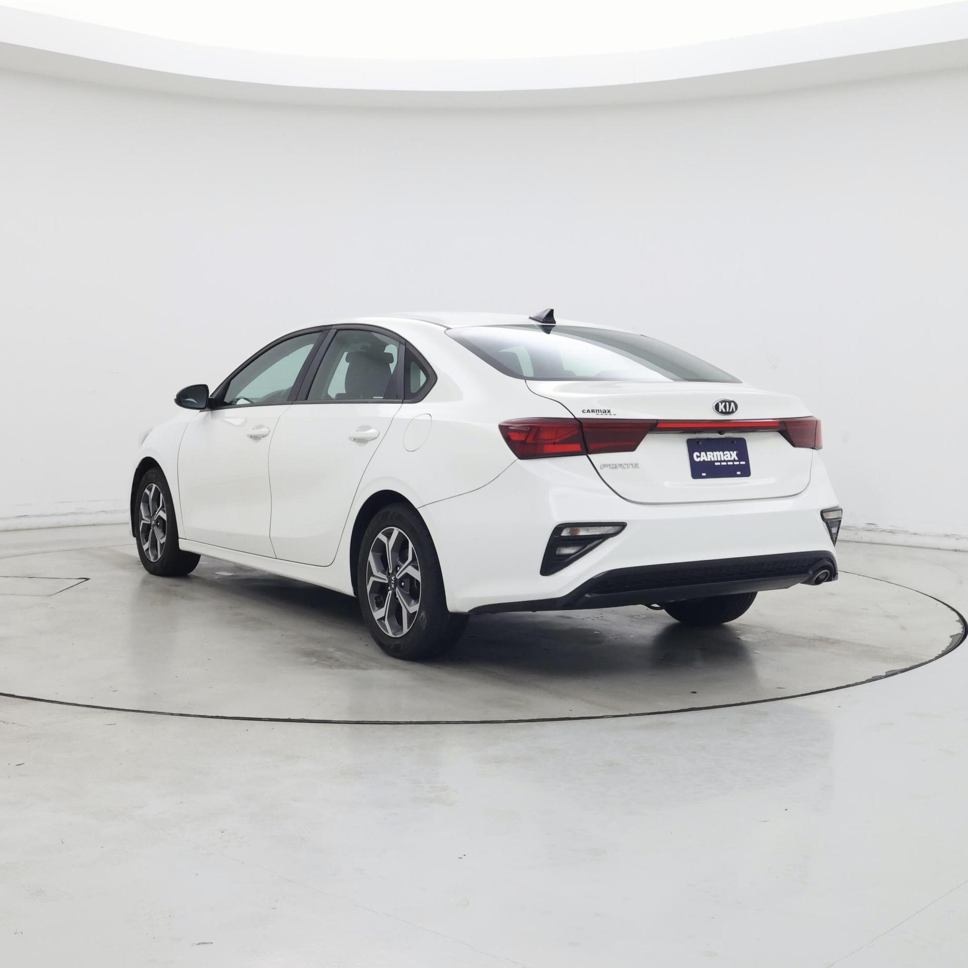 Thumbnail: 2019 Kia Forte - 2