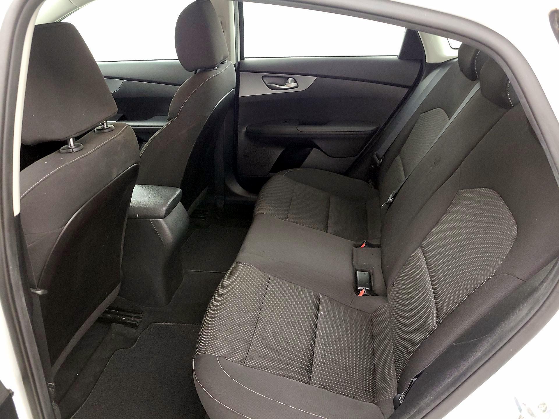 Thumbnail: 2019 Kia Forte - 19