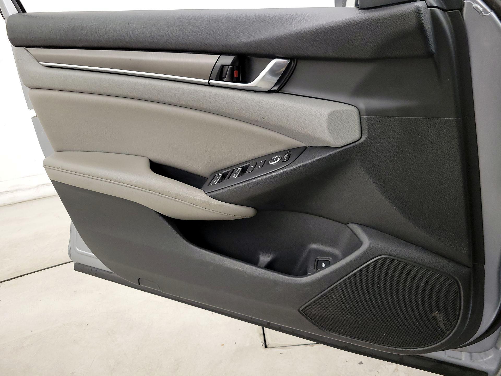 Thumbnail: 2019 Honda Accord - 12