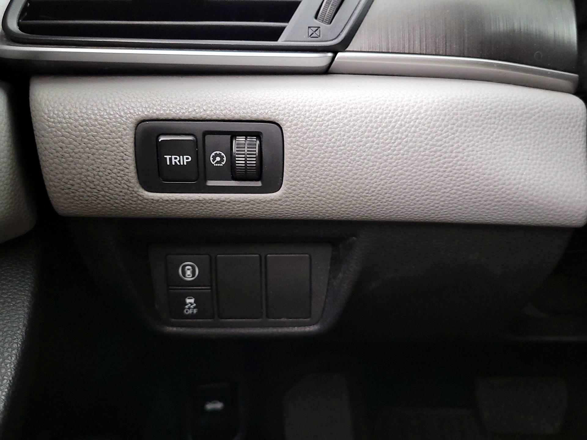 Thumbnail: 2019 Honda Accord - 13