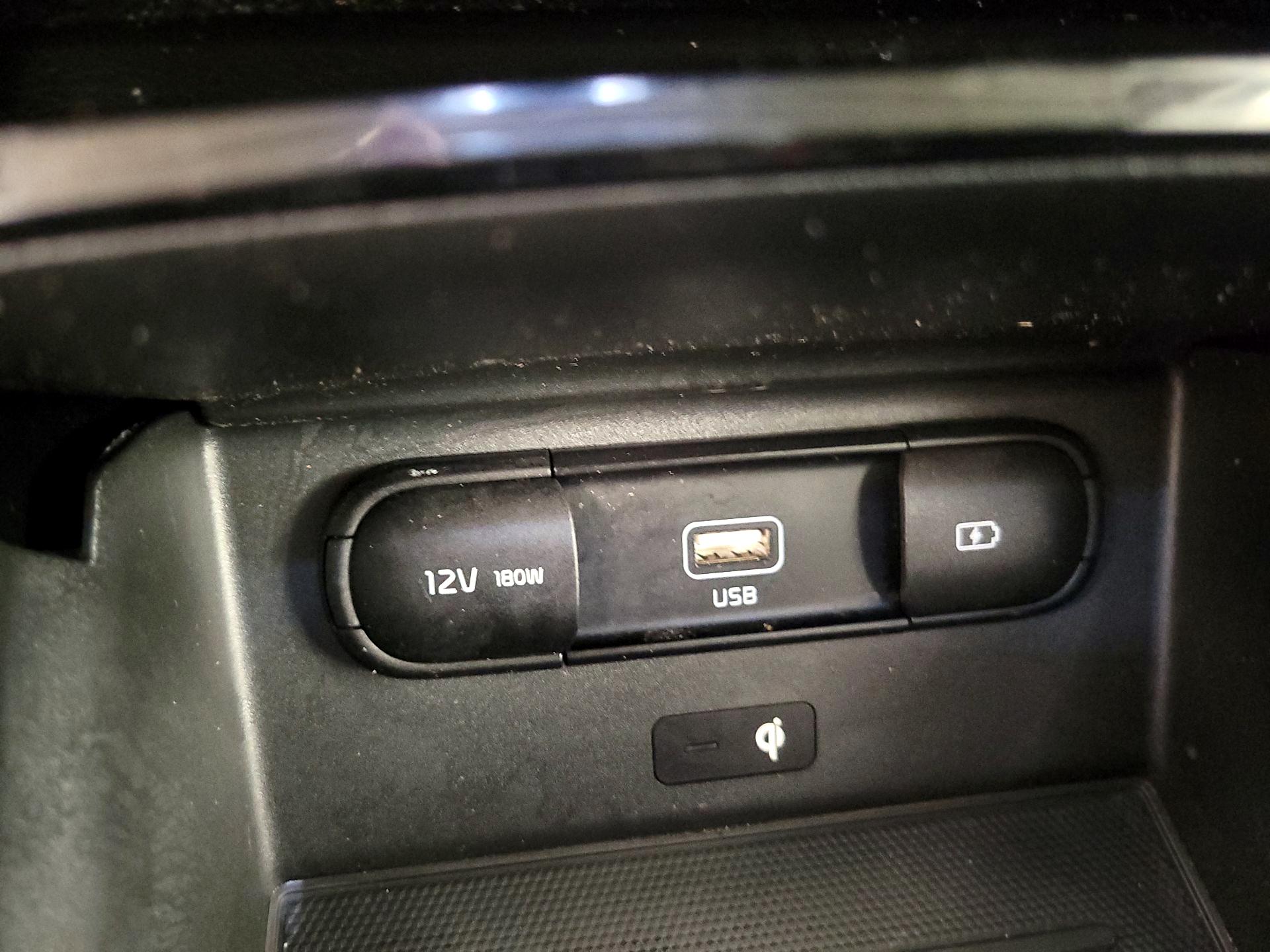 Thumbnail: 2022 Kia Telluride - 18