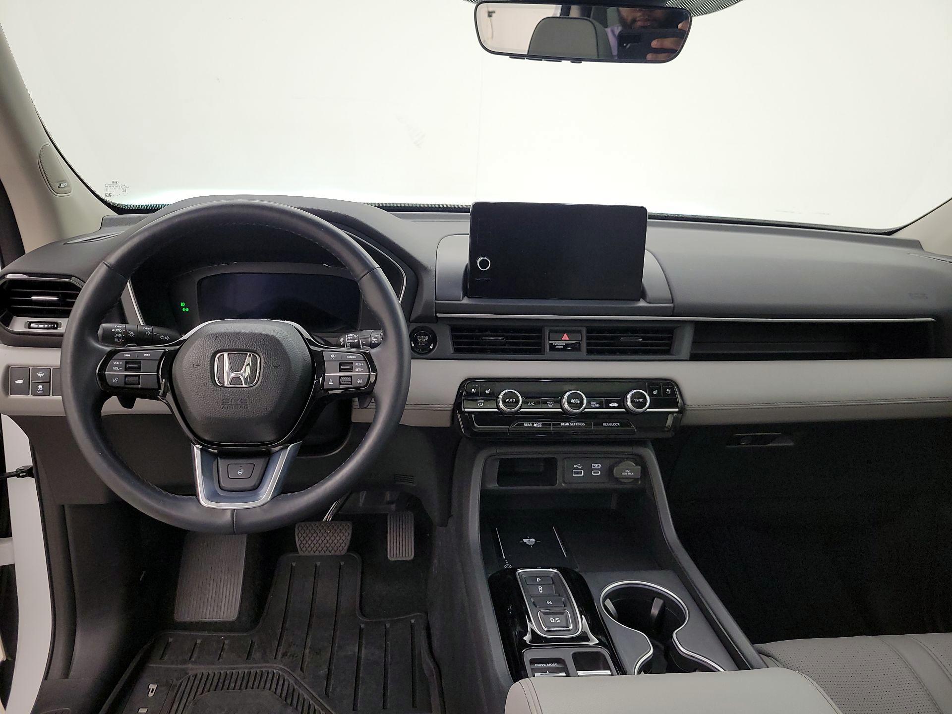 Thumbnail: 2023 Honda Pilot - 9