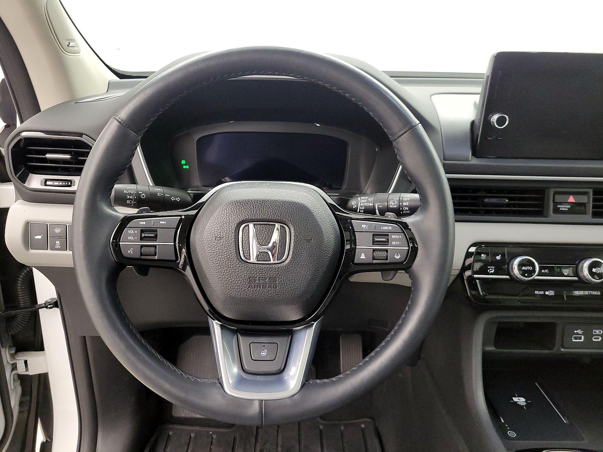 Thumbnail: 2023 Honda Pilot - 10
