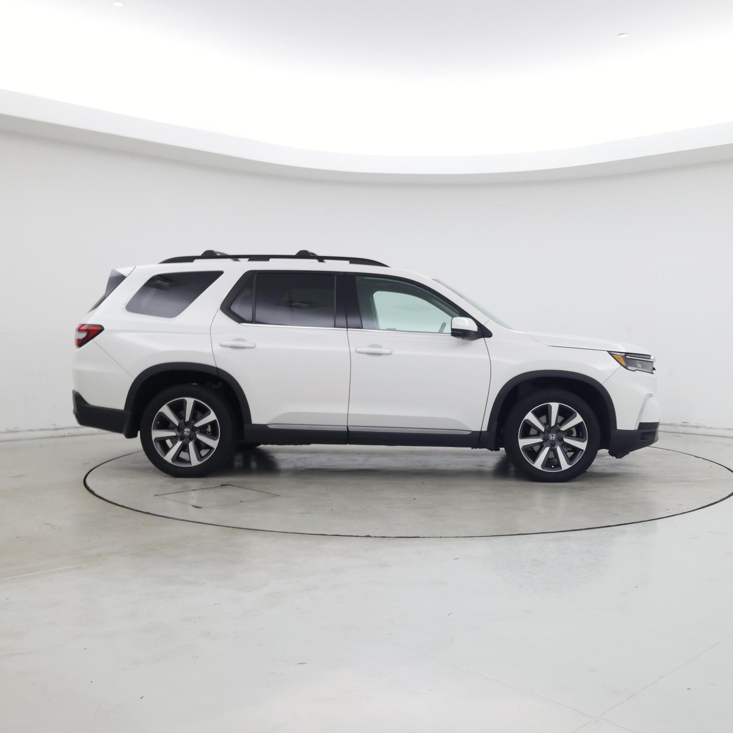 Thumbnail: 2023 Honda Pilot - 7