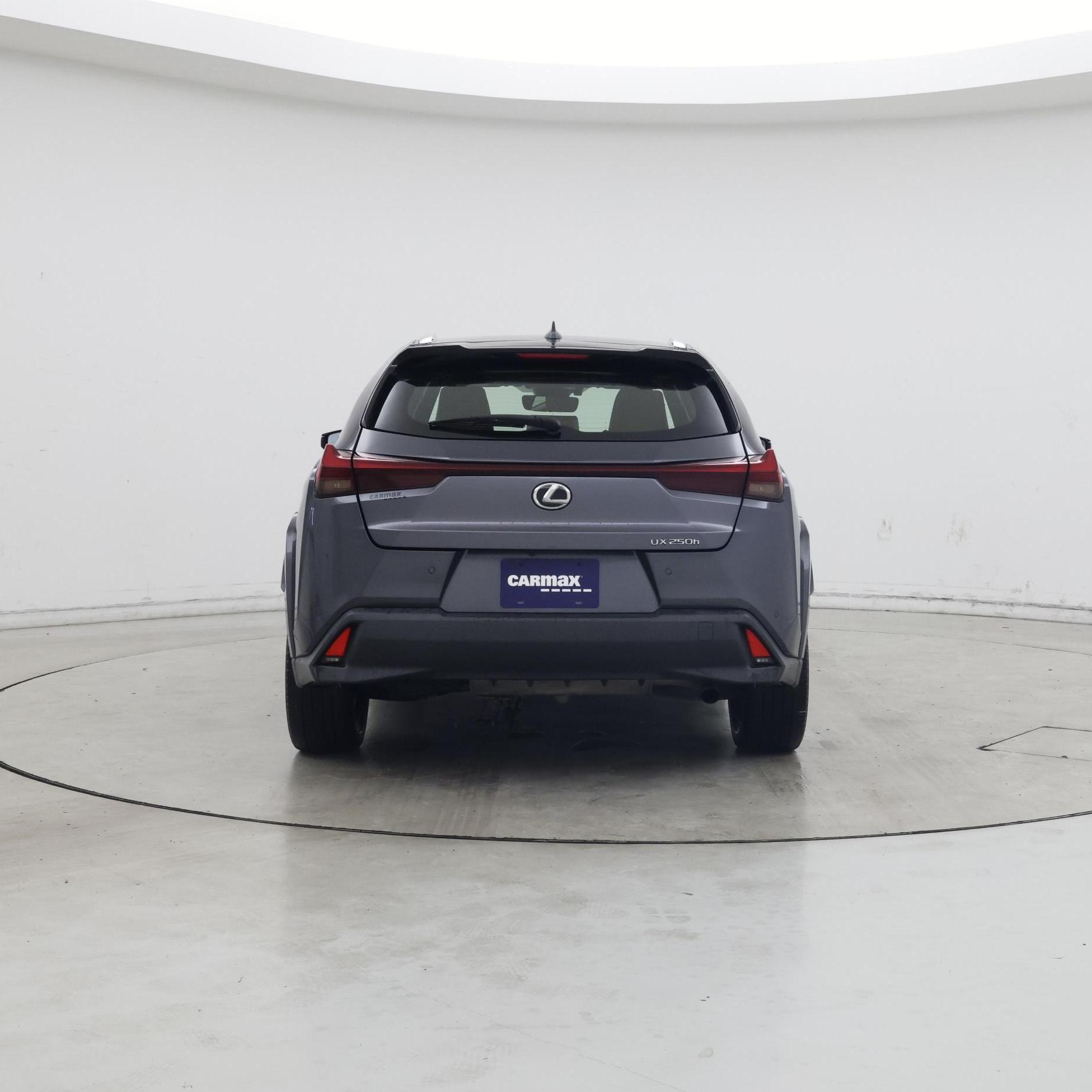Thumbnail: 2023 Lexus UX - 6