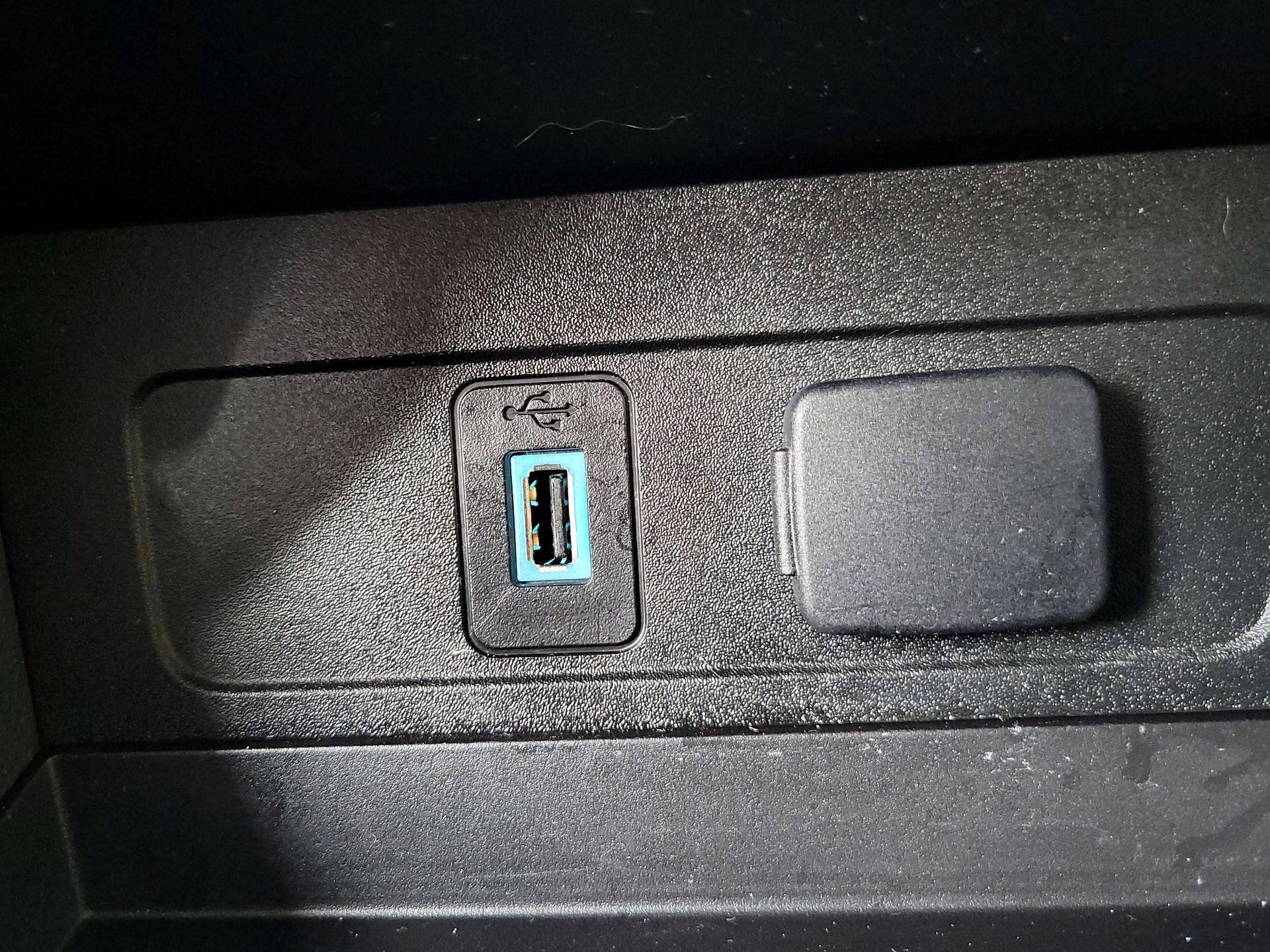 Thumbnail: 2018 Ford Escape - 19