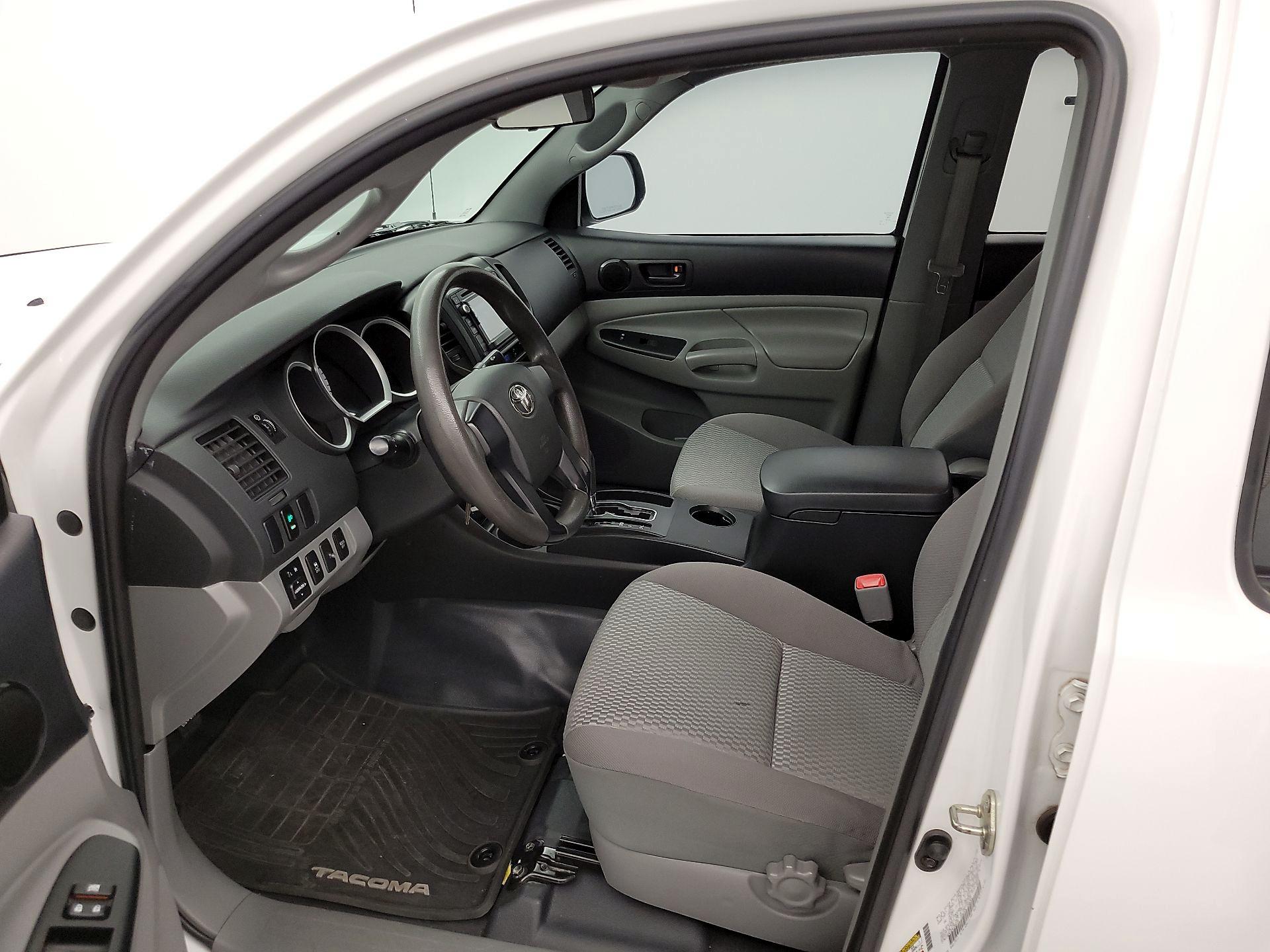 Thumbnail: 2014 Toyota Tacoma - 11