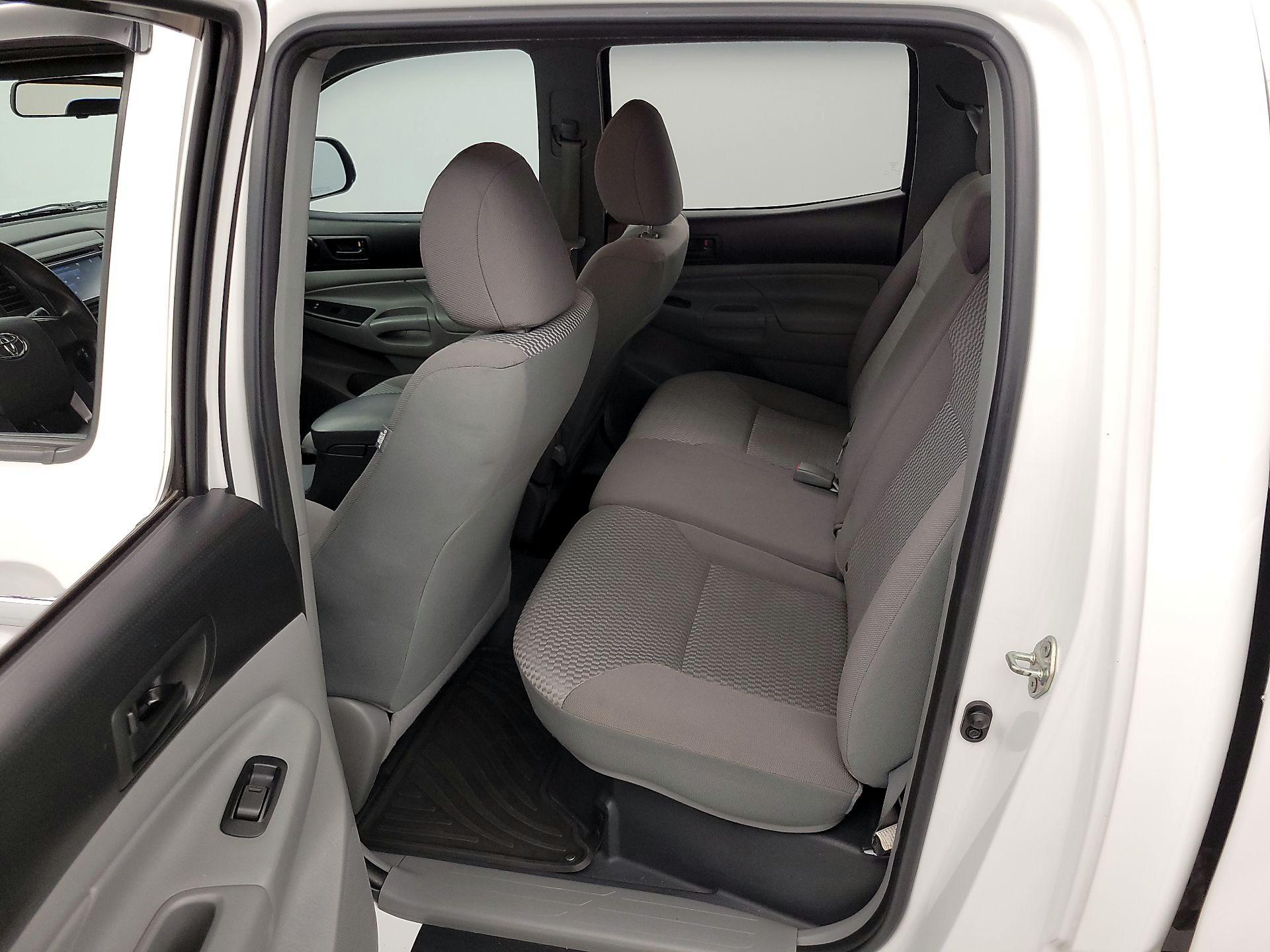 Thumbnail: 2014 Toyota Tacoma - 19
