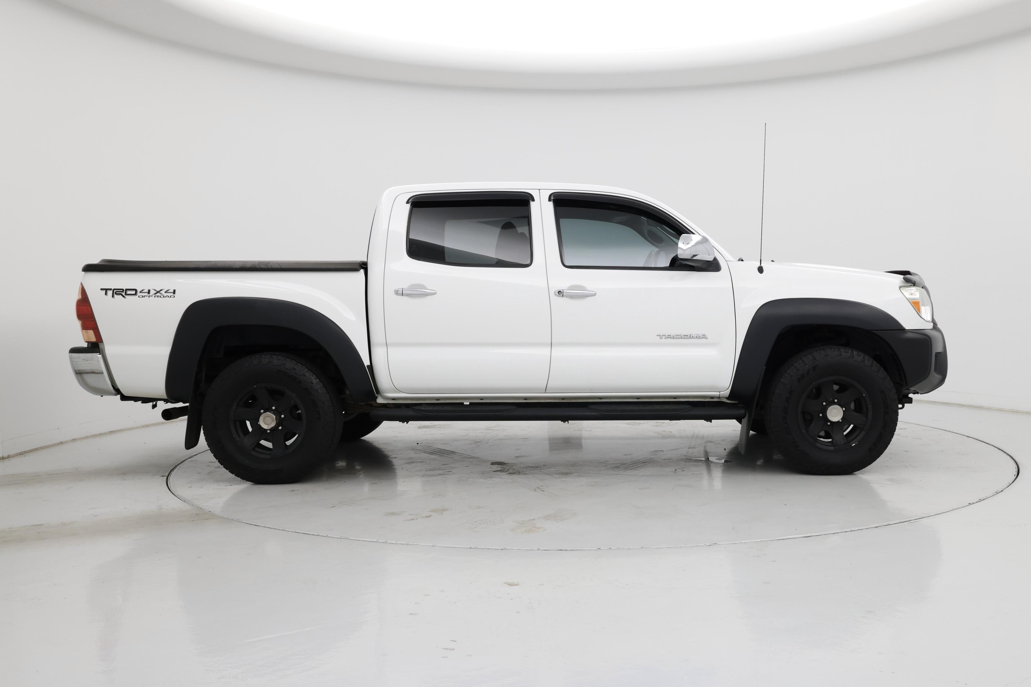 Thumbnail: 2014 Toyota Tacoma - 7