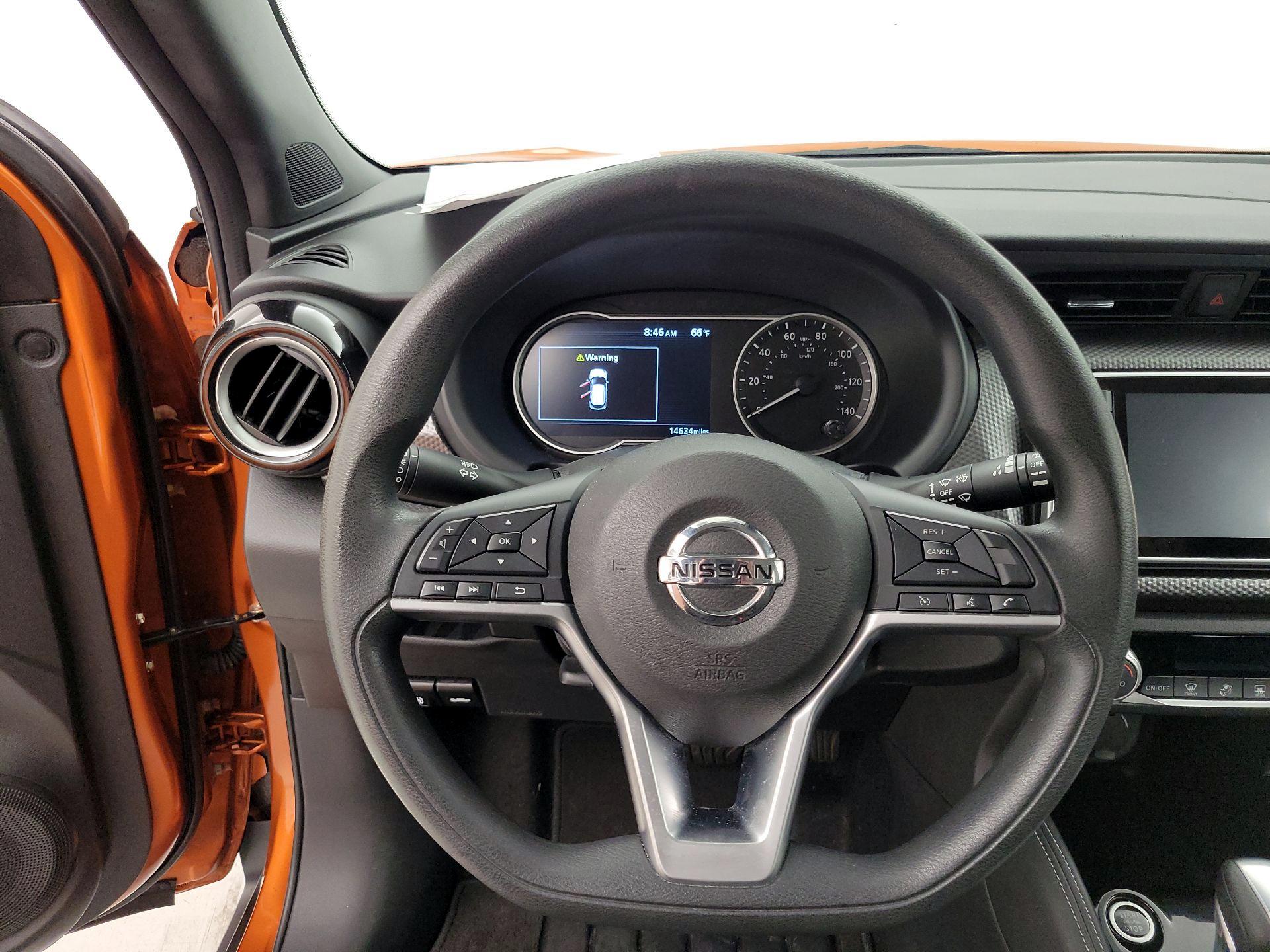 Thumbnail: 2020 Nissan Kicks - 10