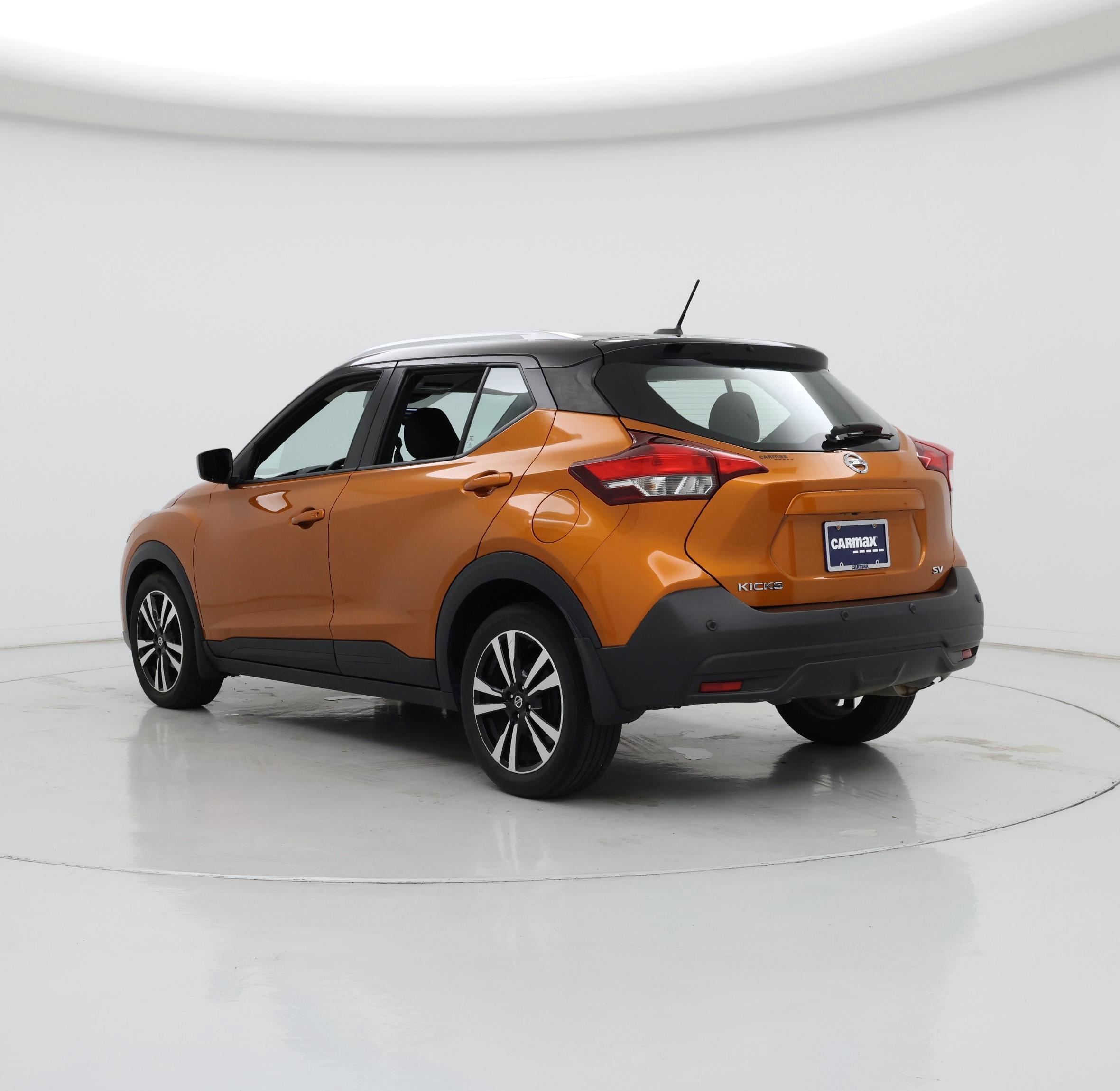 Thumbnail: 2020 Nissan Kicks - 2