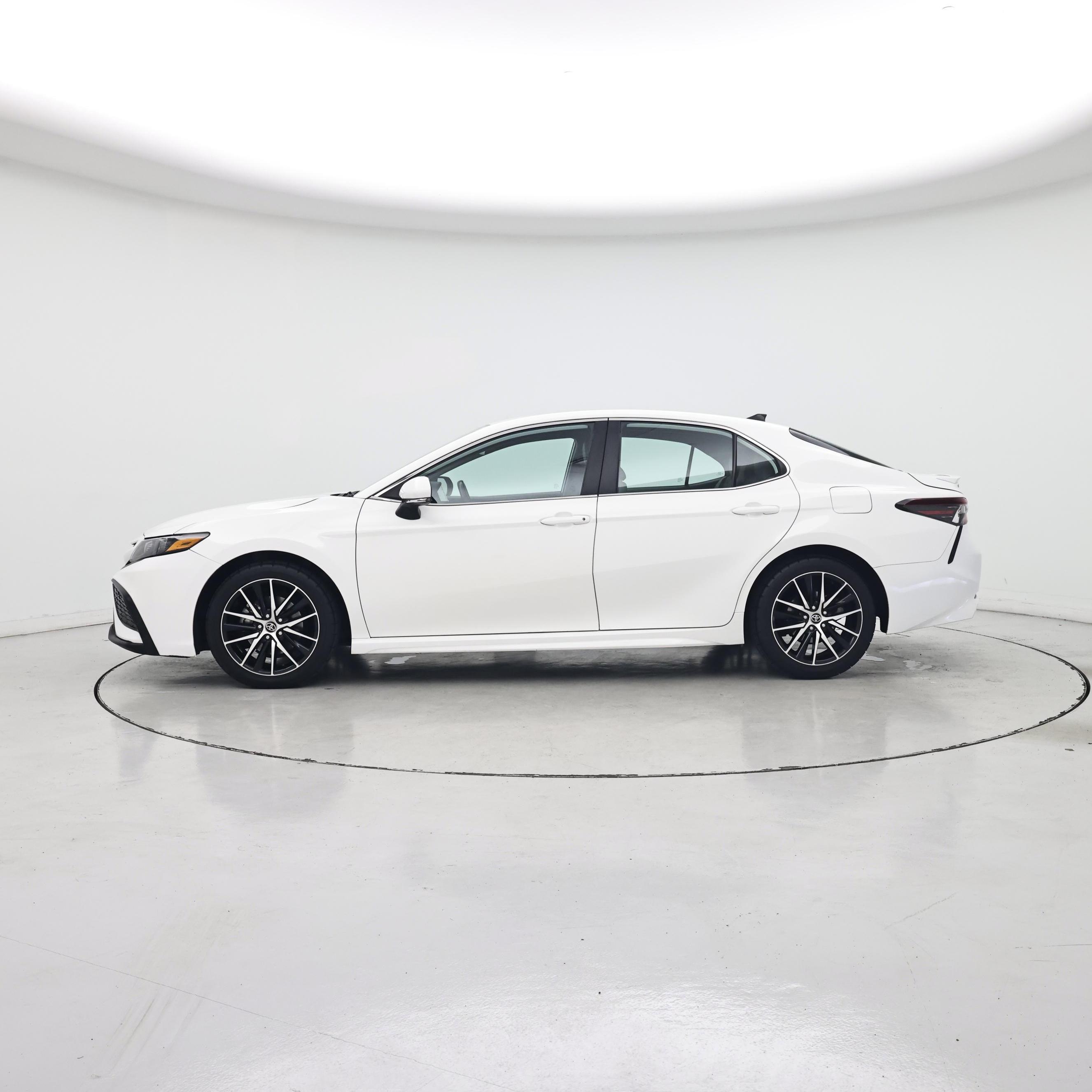 Thumbnail: 2023 Toyota Camry - 3