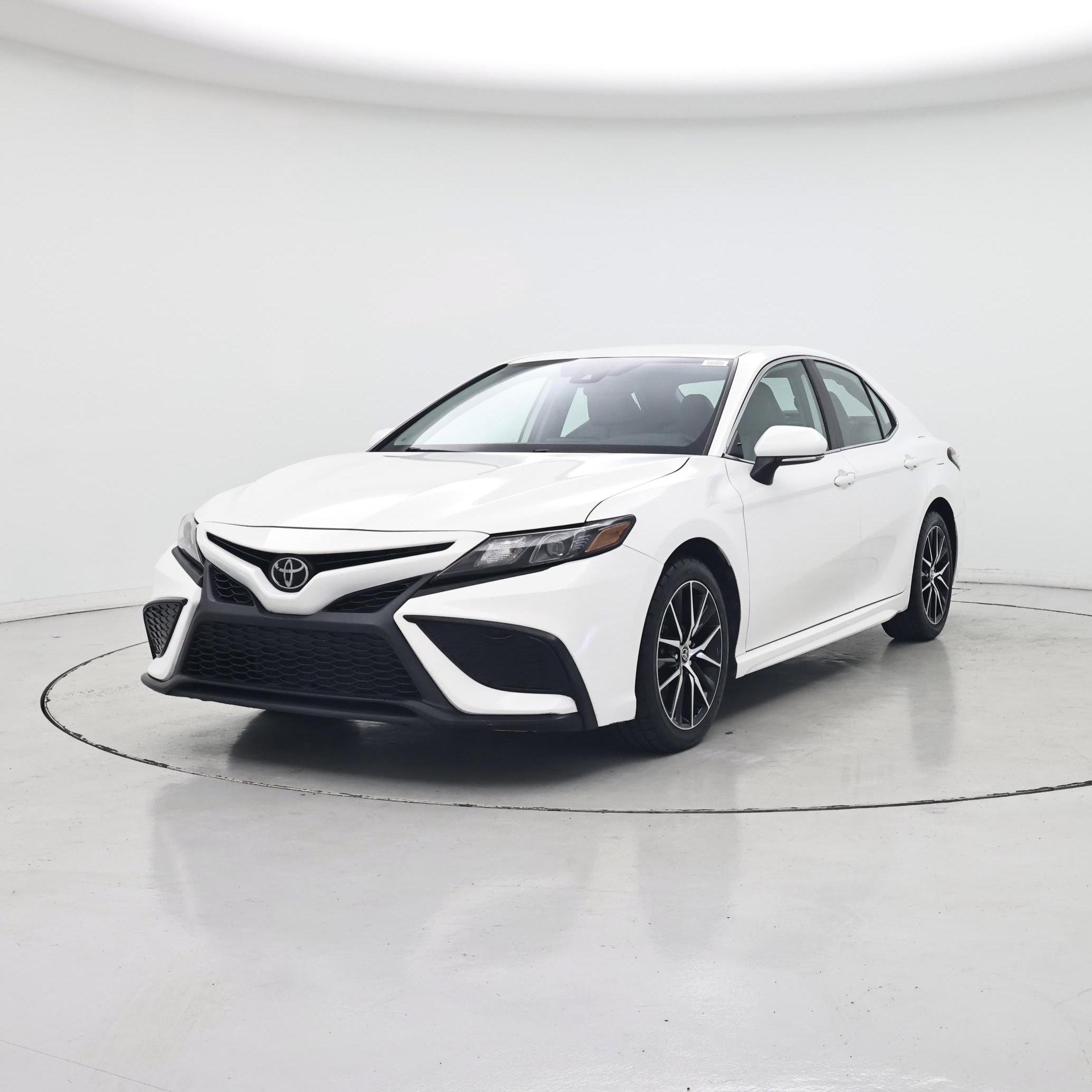 Thumbnail: 2023 Toyota Camry - 4