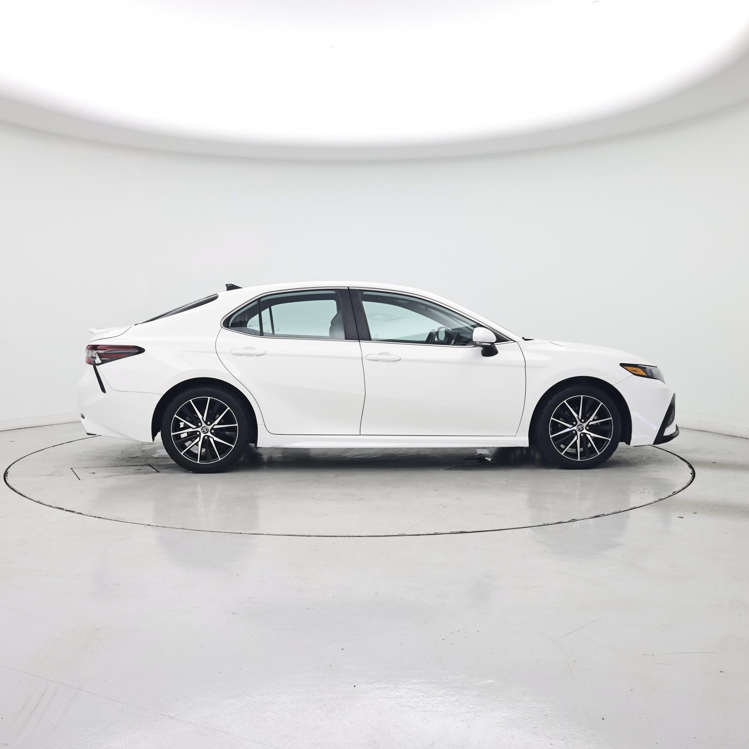 Thumbnail: 2023 Toyota Camry - 7