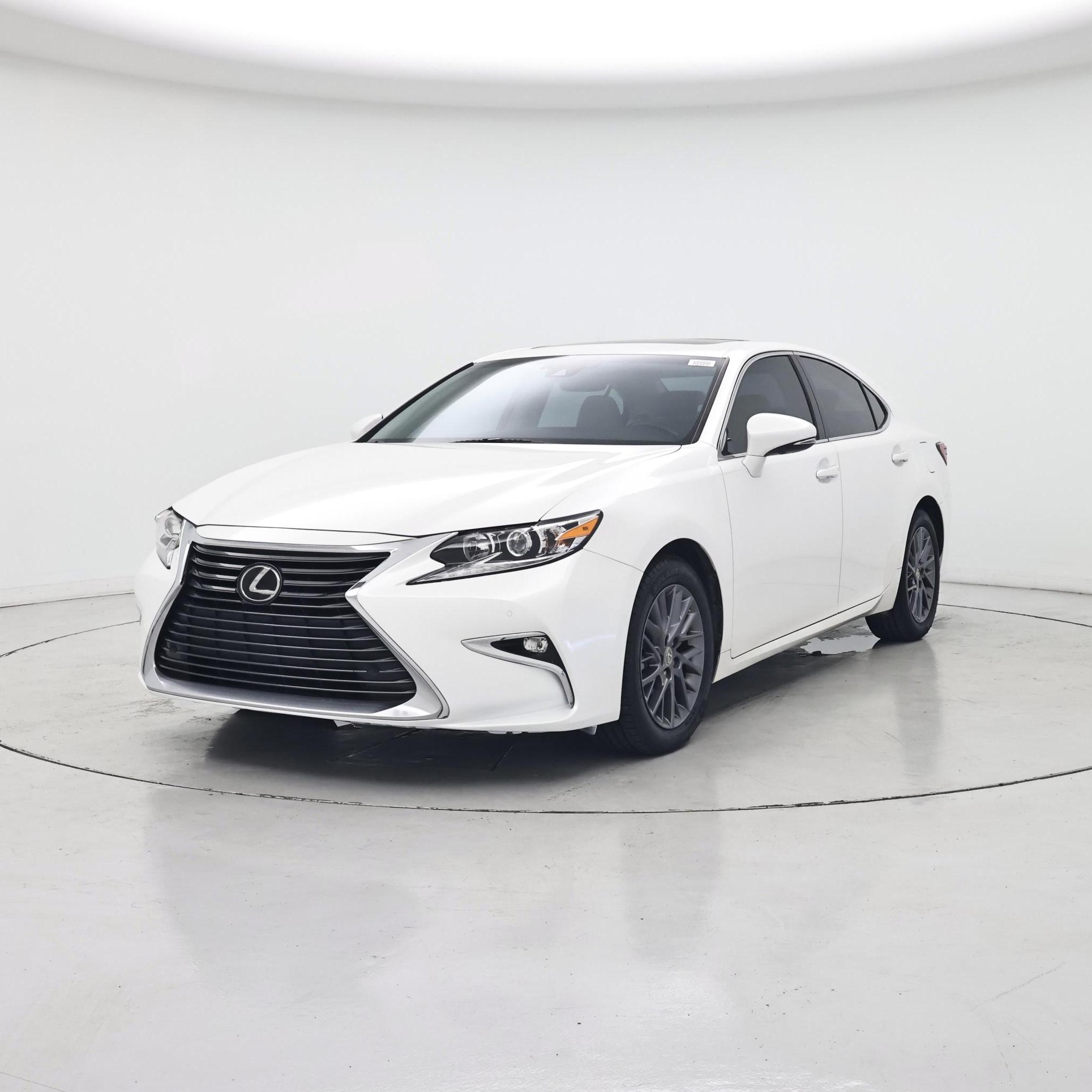 Thumbnail: 2018 Lexus ES - 4