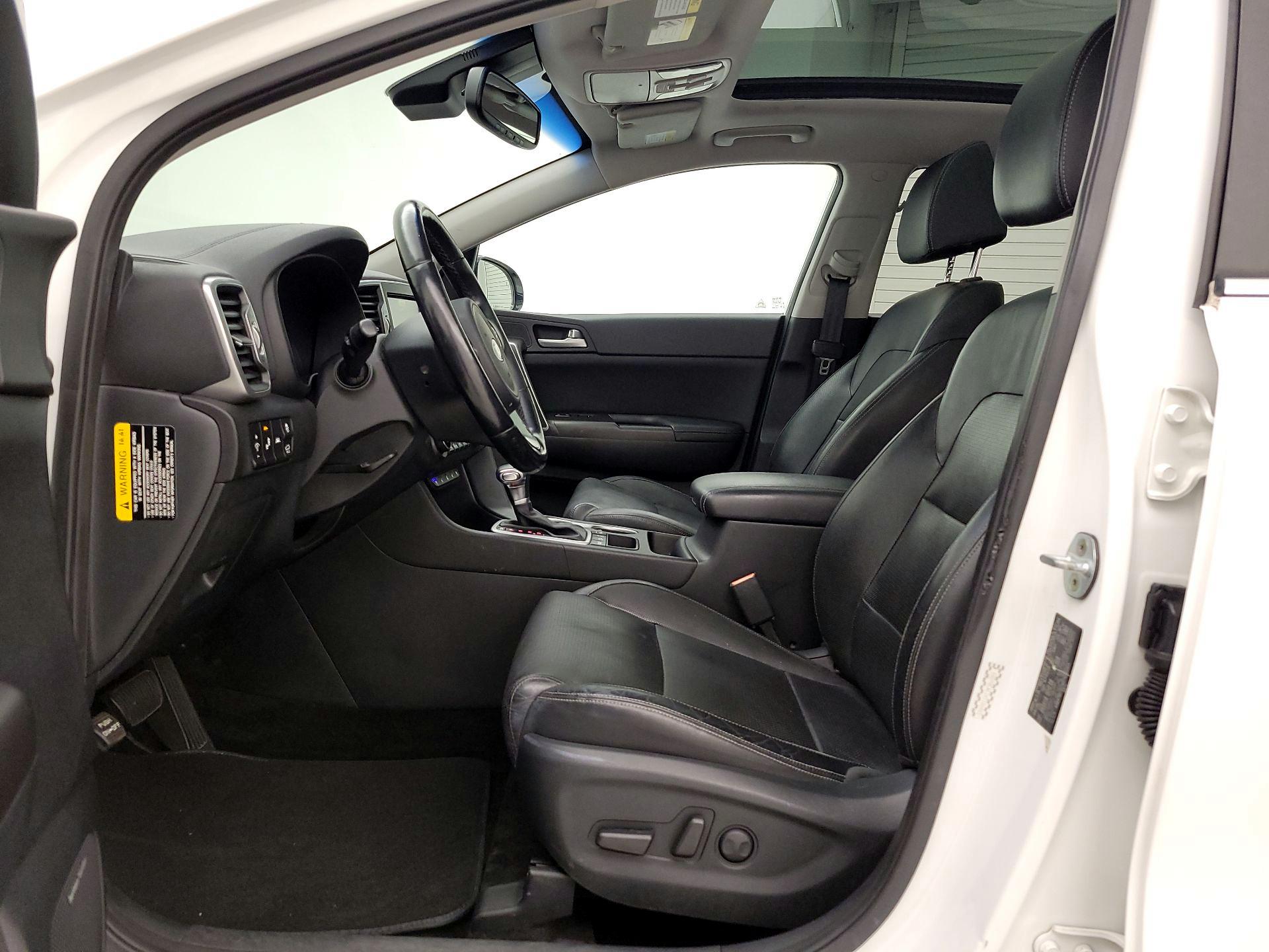 Thumbnail: 2017 Kia Sportage - 11