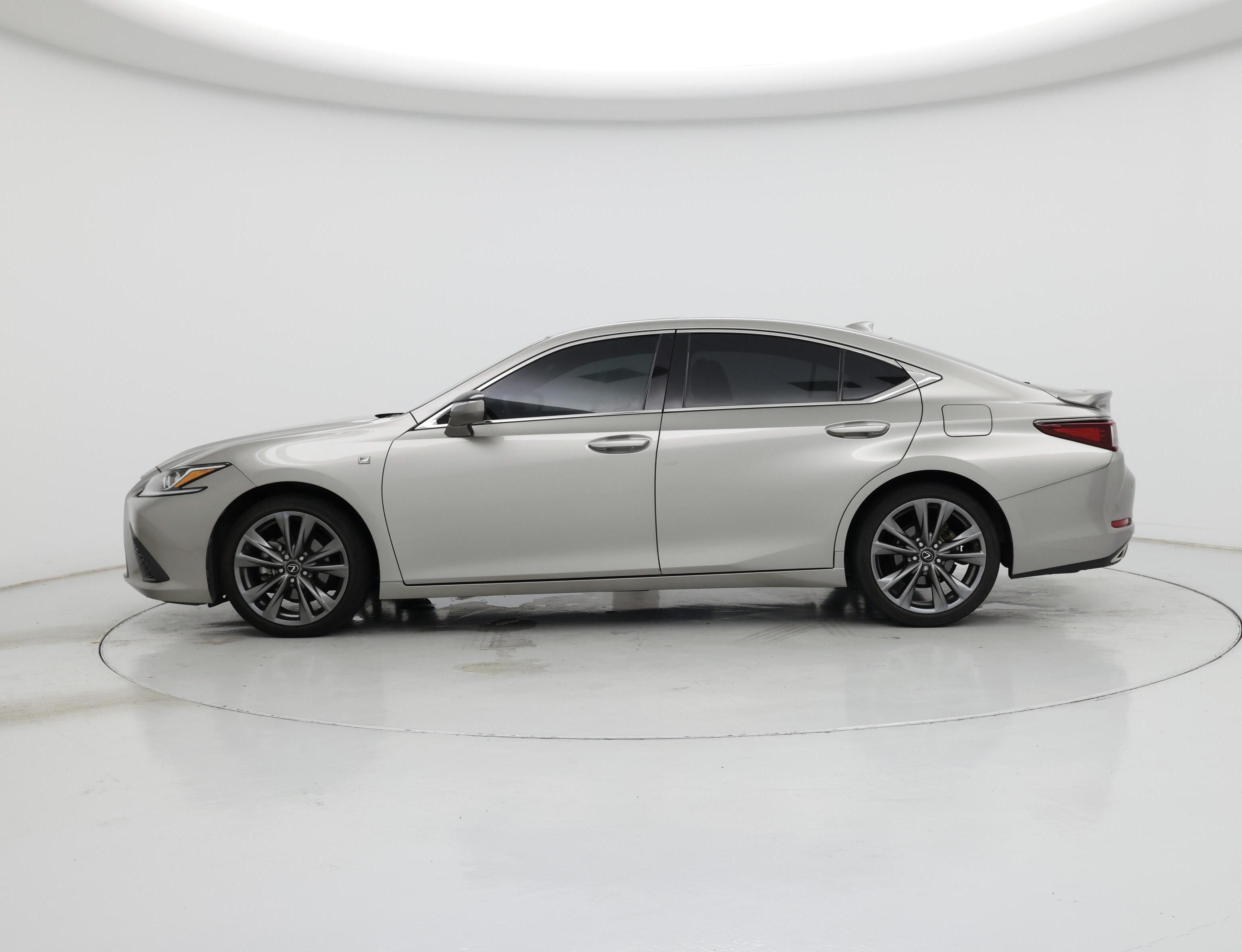 Thumbnail: 2020 Lexus ES - 3