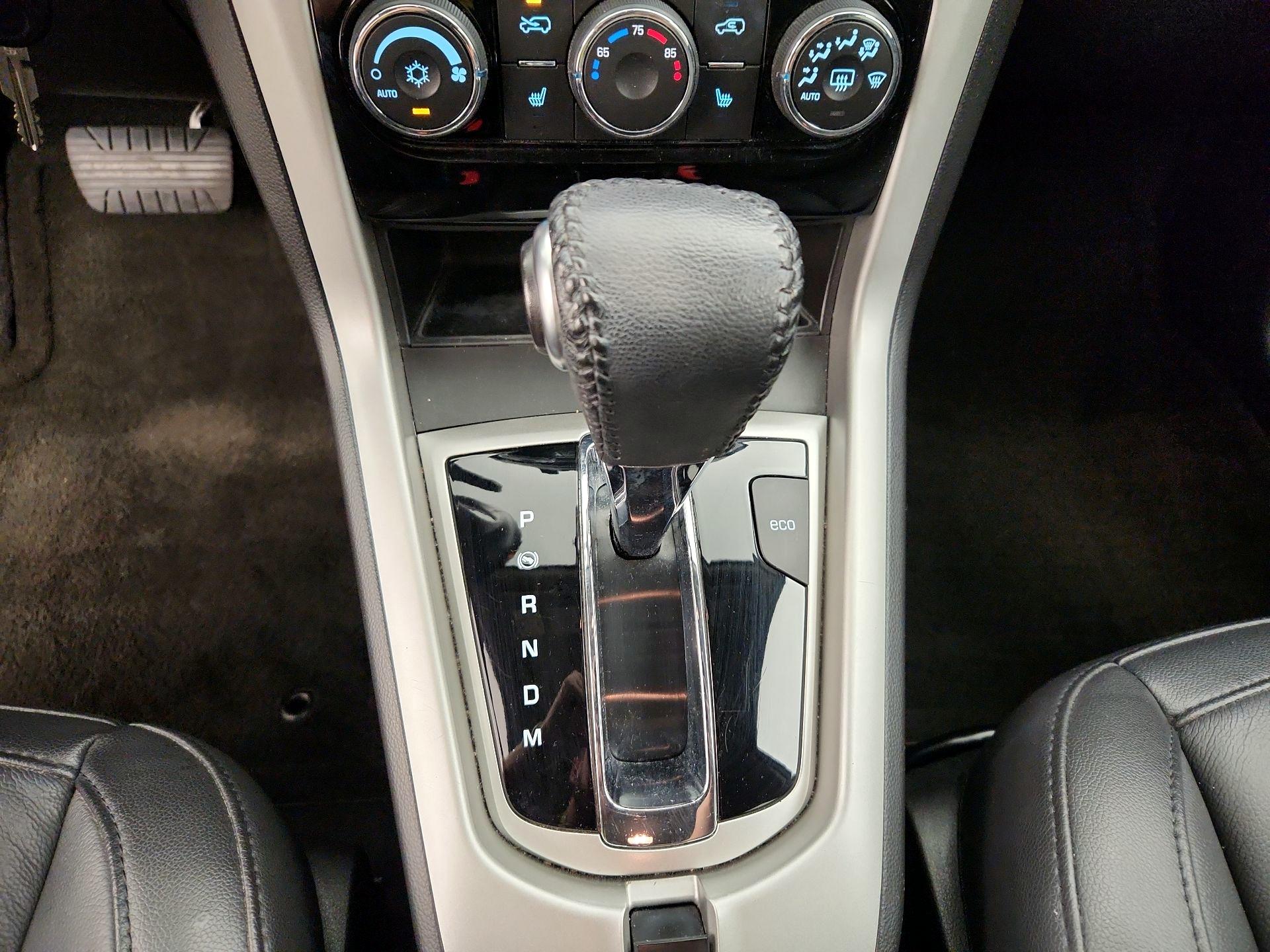 Thumbnail: 2014 Chevrolet Captiva Sport - 16