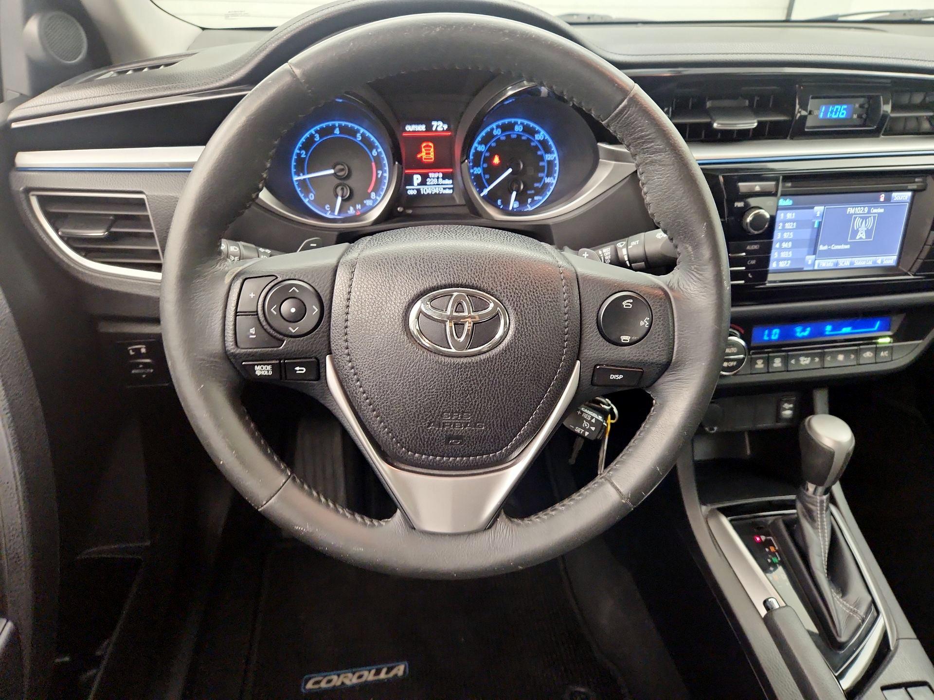 Thumbnail: 2015 Toyota Corolla - 10