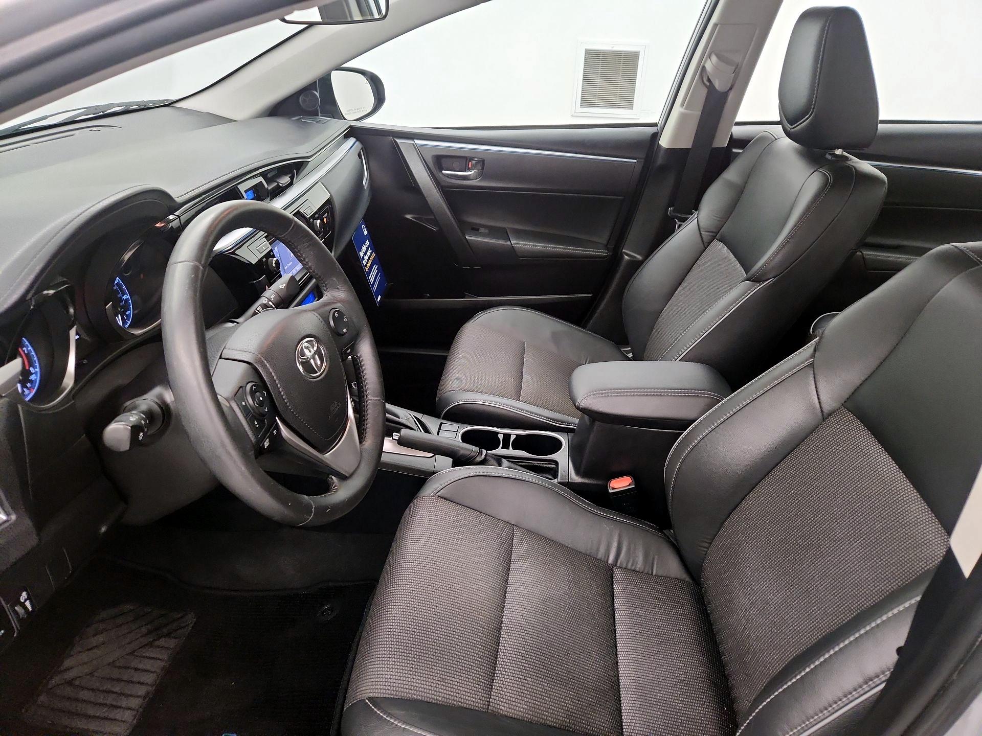 Thumbnail: 2015 Toyota Corolla - 11