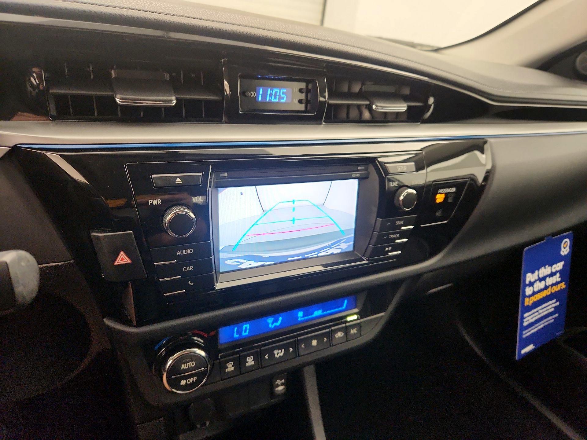 Thumbnail: 2015 Toyota Corolla - 14