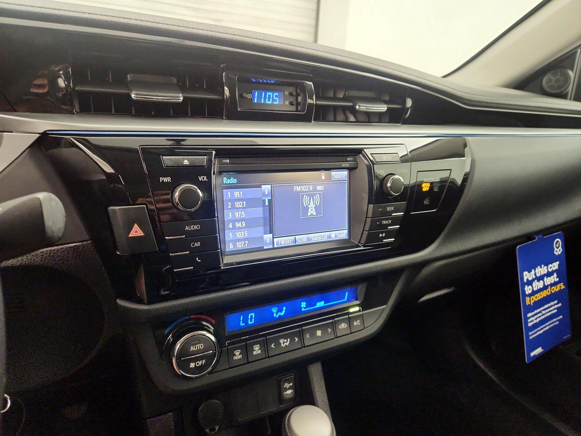 Thumbnail: 2015 Toyota Corolla - 15